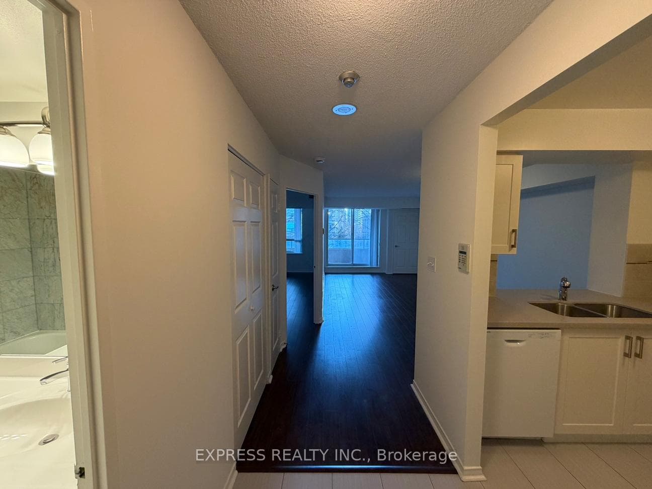 18 Hillcrest Avenue Unit 406, Willowdale / Newtonbrook, ON M2N 6T5 - Photo 1
