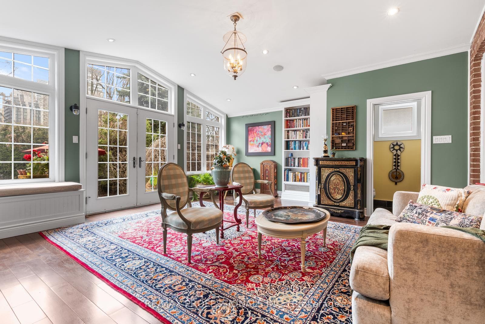 85 Sherwood Avenue, Leaside / Davisville, ON M4P 2A6 - Photo 1