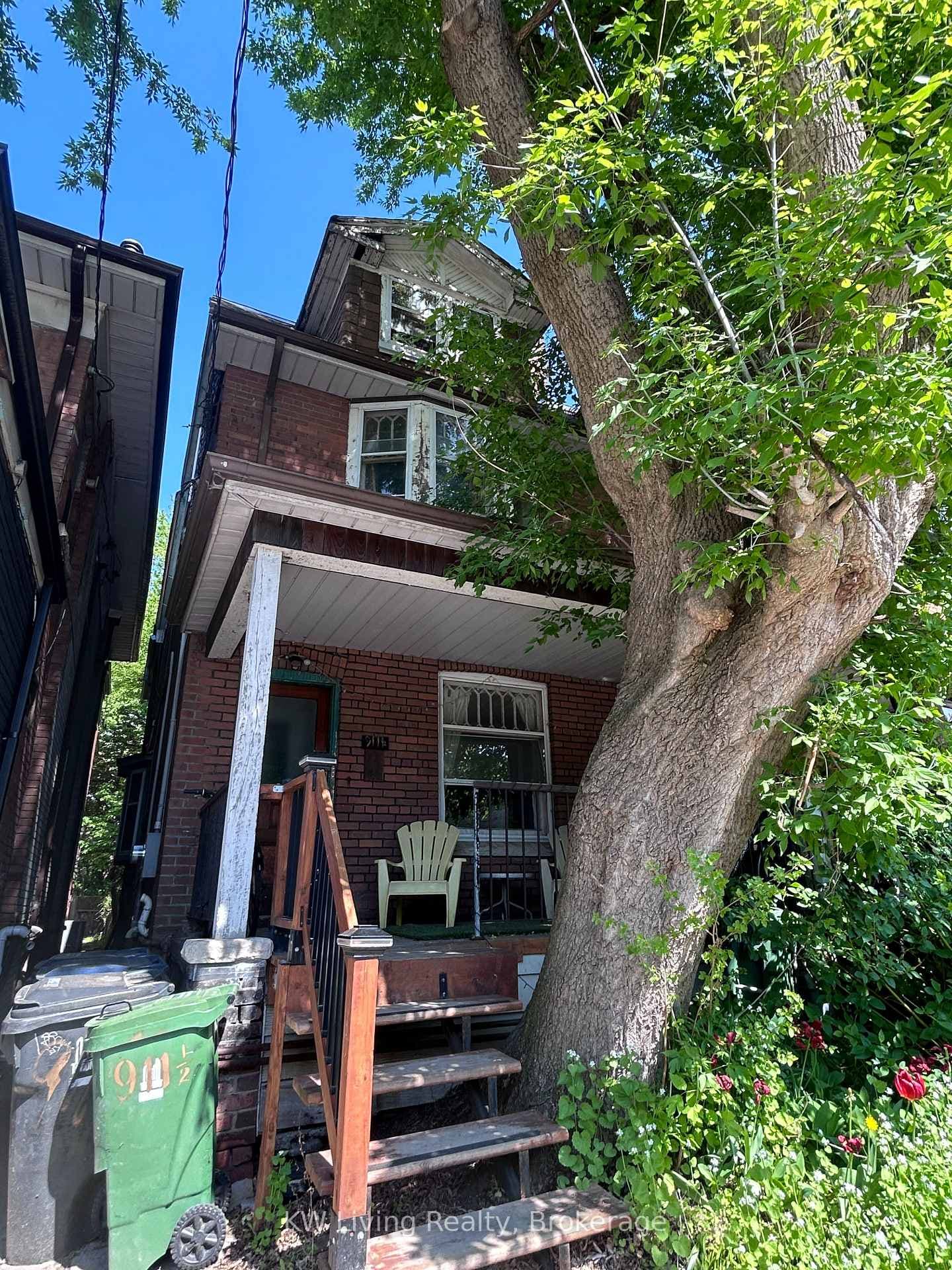 911 1/2 Bathurst Street, Annex / Yorkville / Summerhill, ON M5R 3G4 - Photo 1