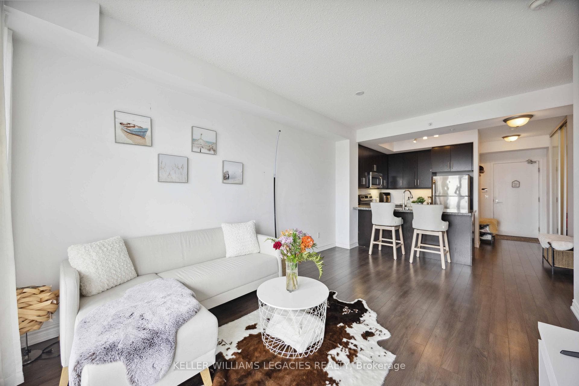 15 James Finlay Way Unit 1006, Toronto W05