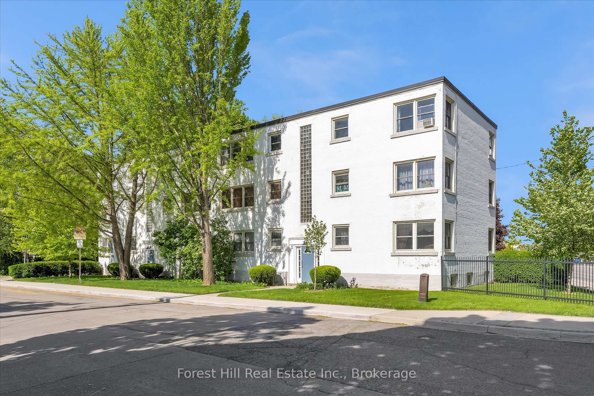 2 Stroud Road Unit 5, Hamilton, ON L8S 1Z6 - Photo 1