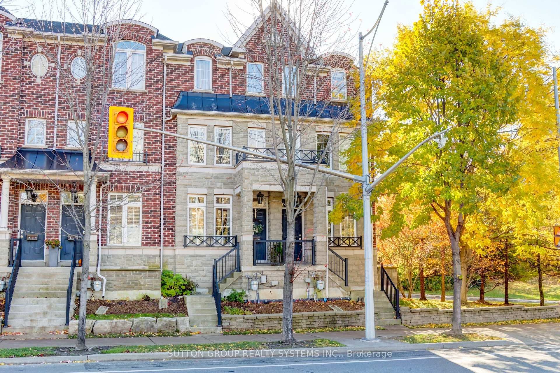 119b The Queensway N/A Unit 85, High Park / Junction / Roncesvalles, ON M6S 5B7 - Photo 1