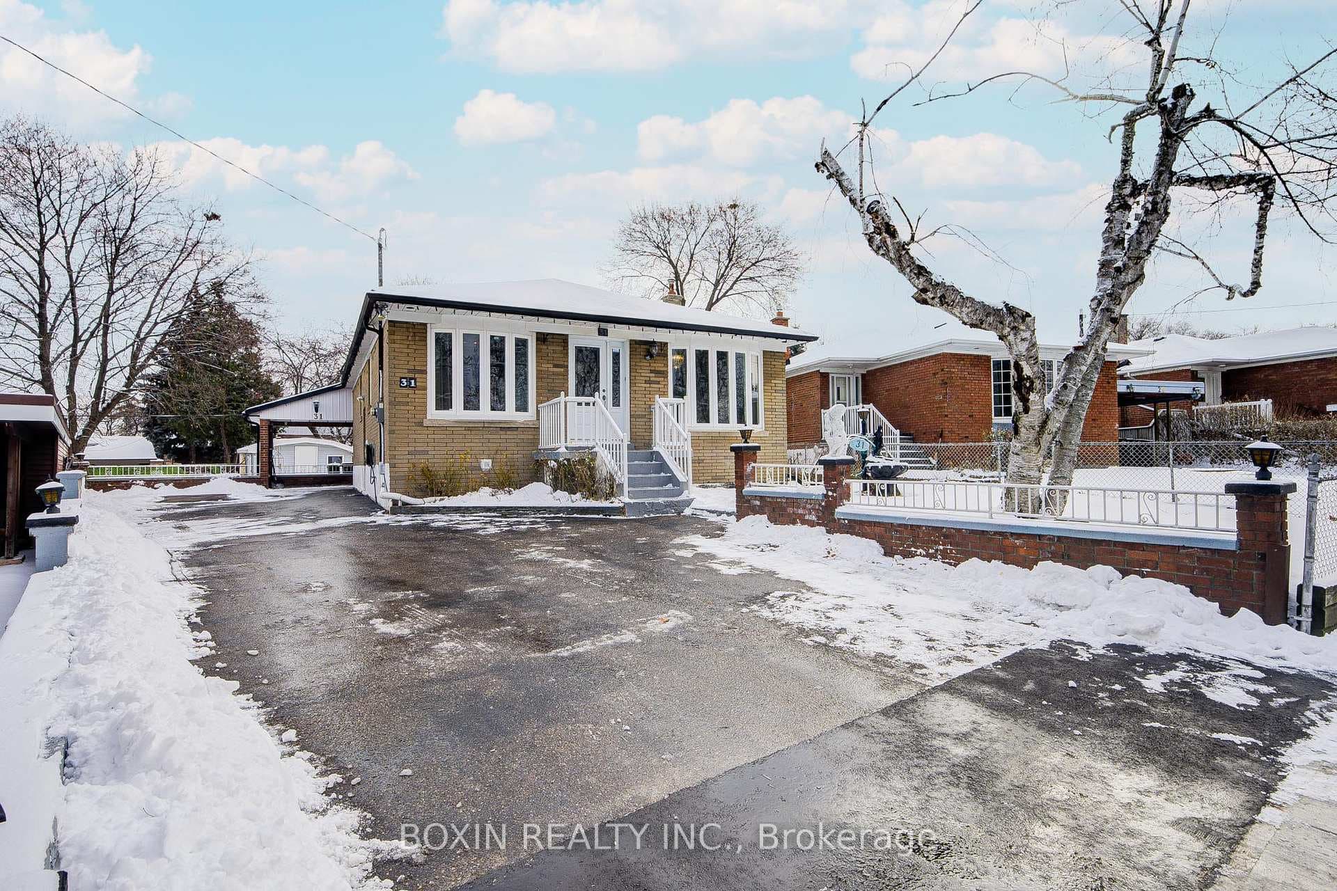 31 Tremely Crescent, Toronto E08