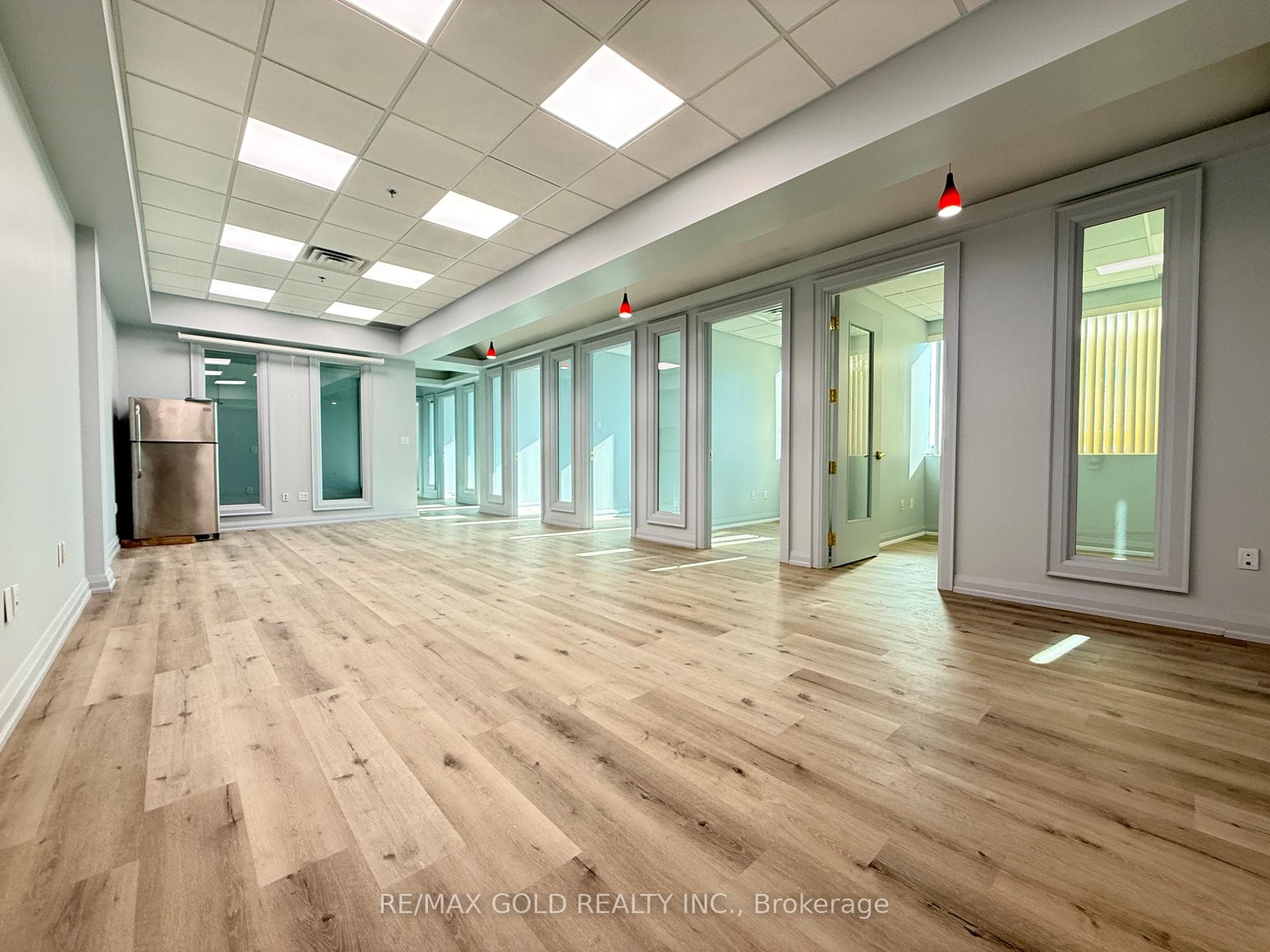 2980 Drew Road Unit 238, Mississauga, ON L4T 0A6 - Photo 1