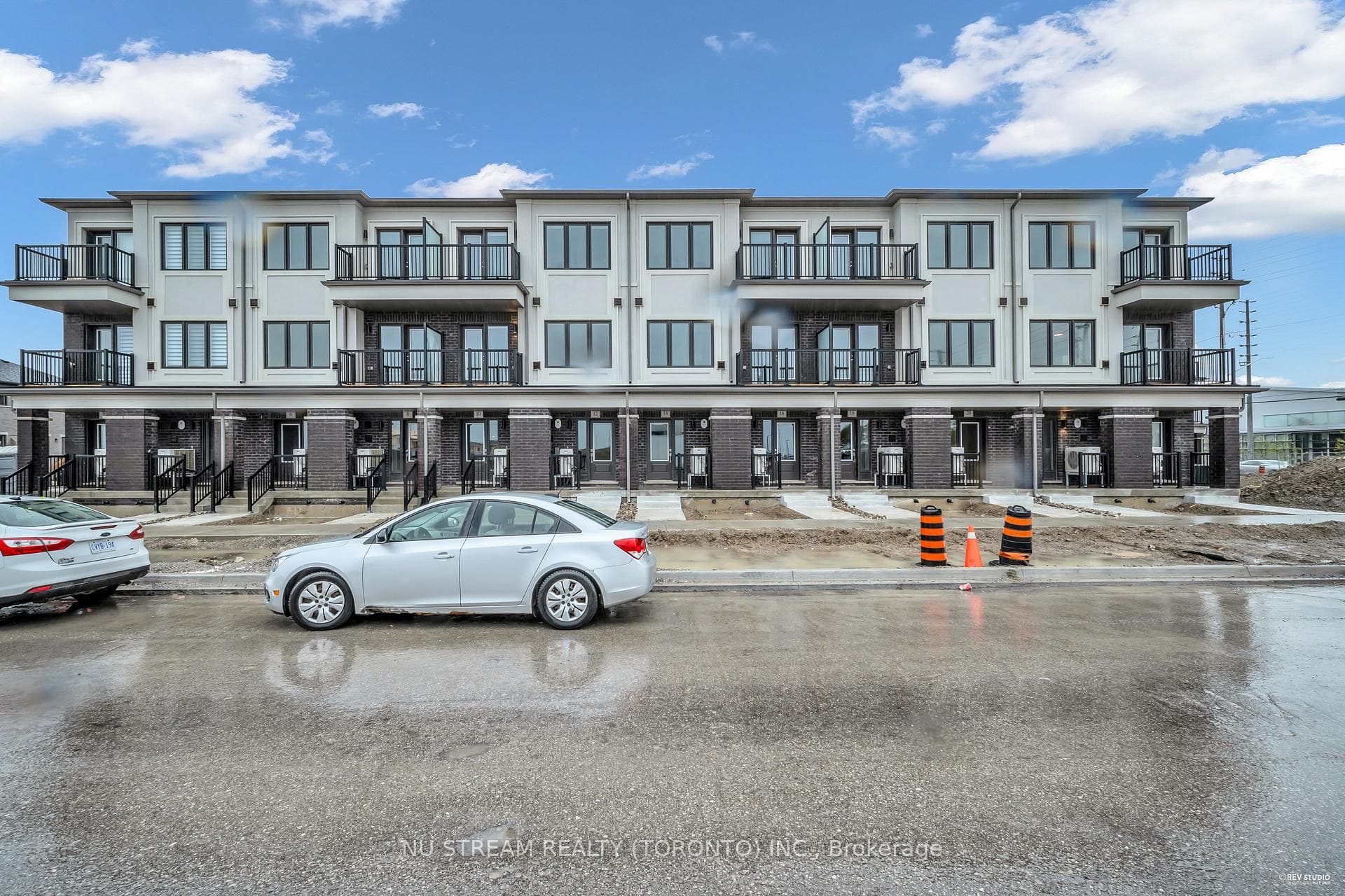 14 Matawin Lane, Richmond Hill, ON L4B 0H8 - Photo 1