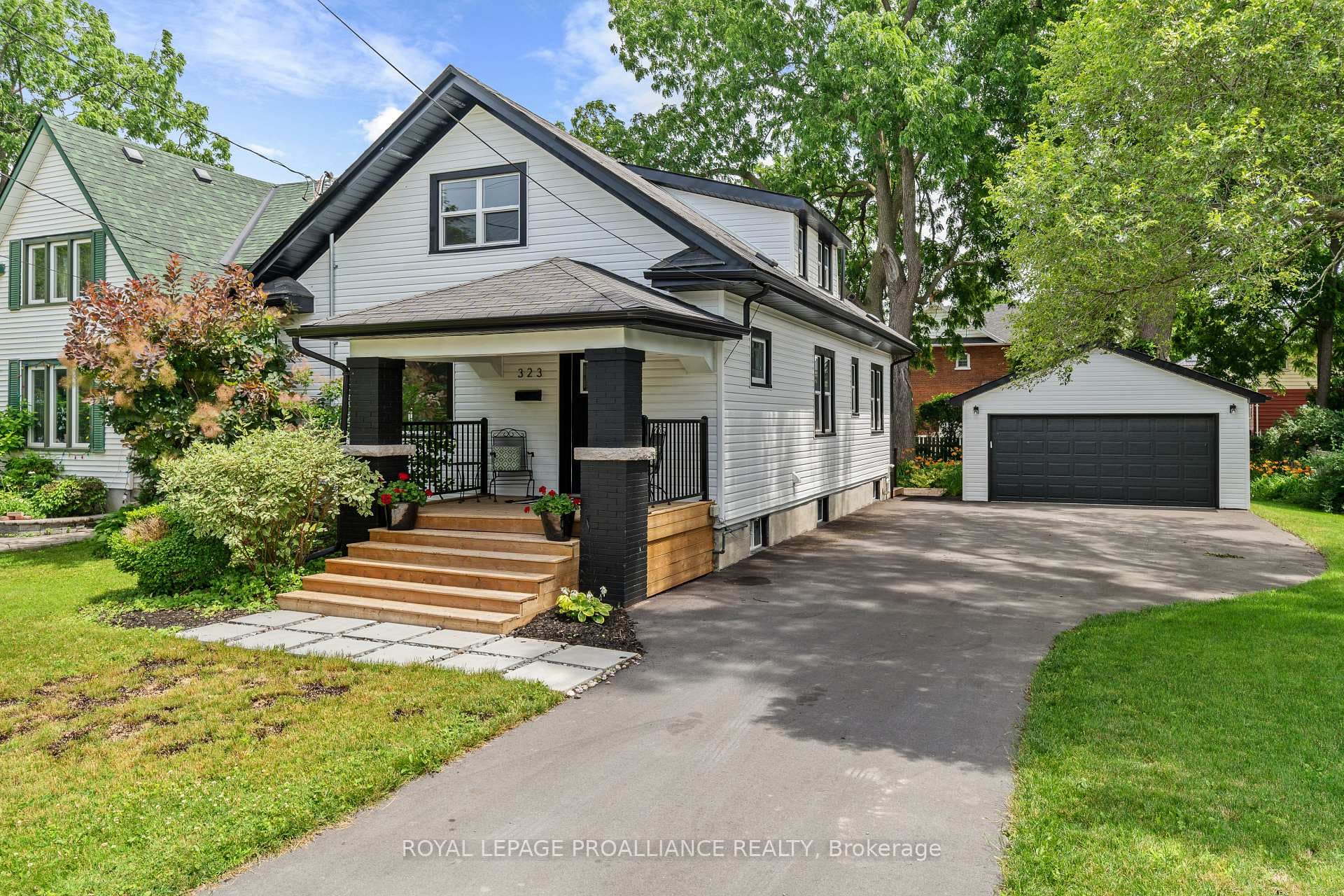 323 Foster Avenue, Belleville, ON K8N 3R6 - Photo 1