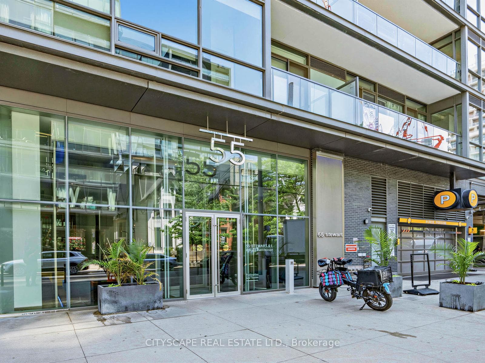 55 Stewart Street Unit 924, Downtown Toronto / Waterfront, ON M5V 2V1 - Photo 1