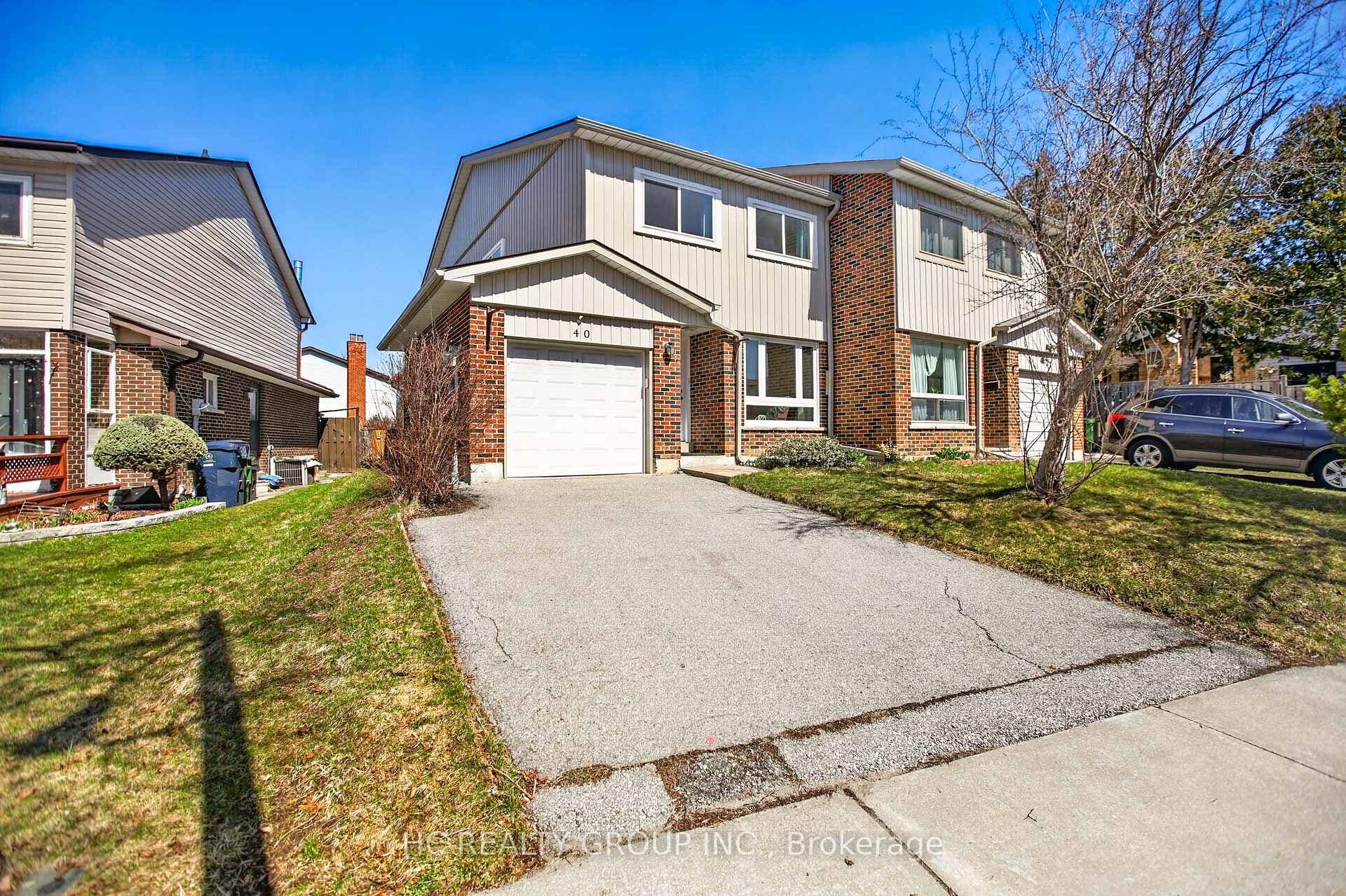40 South Shields Avenue, Agincourt / Milliken, ON M1V 1T6 - Photo 1