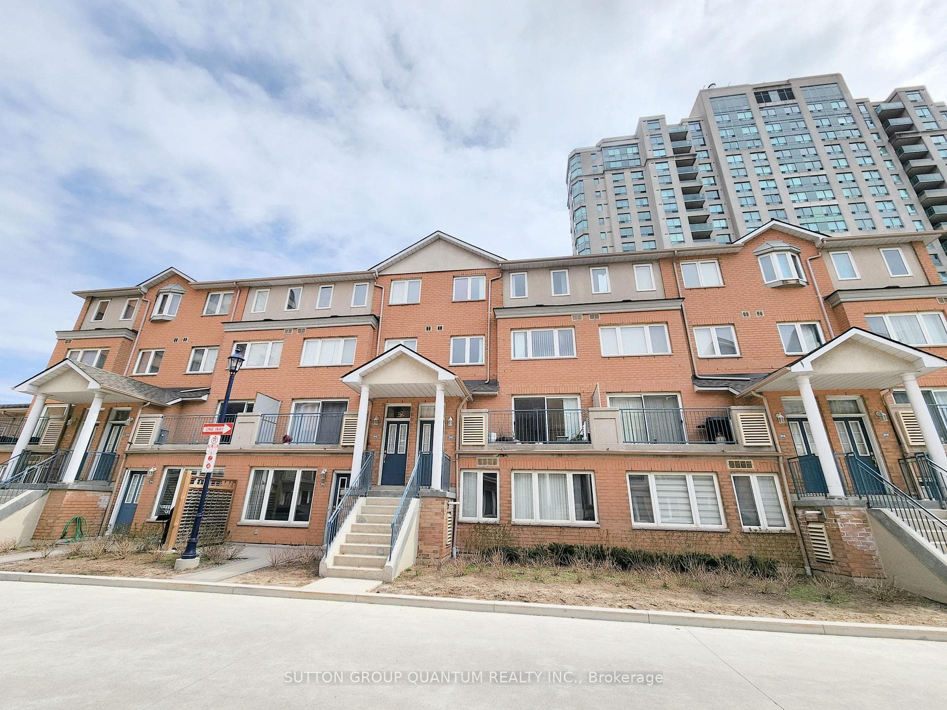 119 Omni Drive Unit 7, Scarborough (West Hill / Highland Creek), ON M1P 5A6 - Photo 1