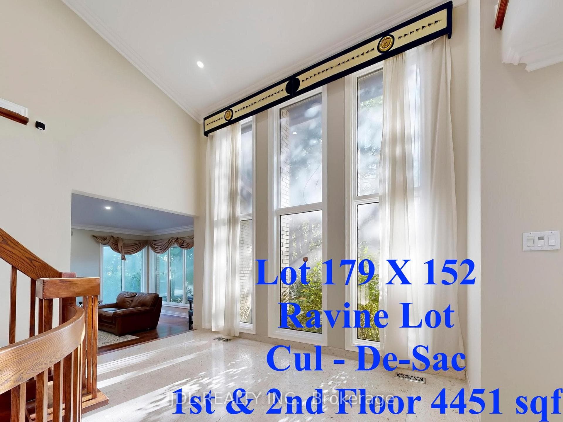11 Moodie Drive, Richmond Hill, ON L4C 8C9 - Photo 1