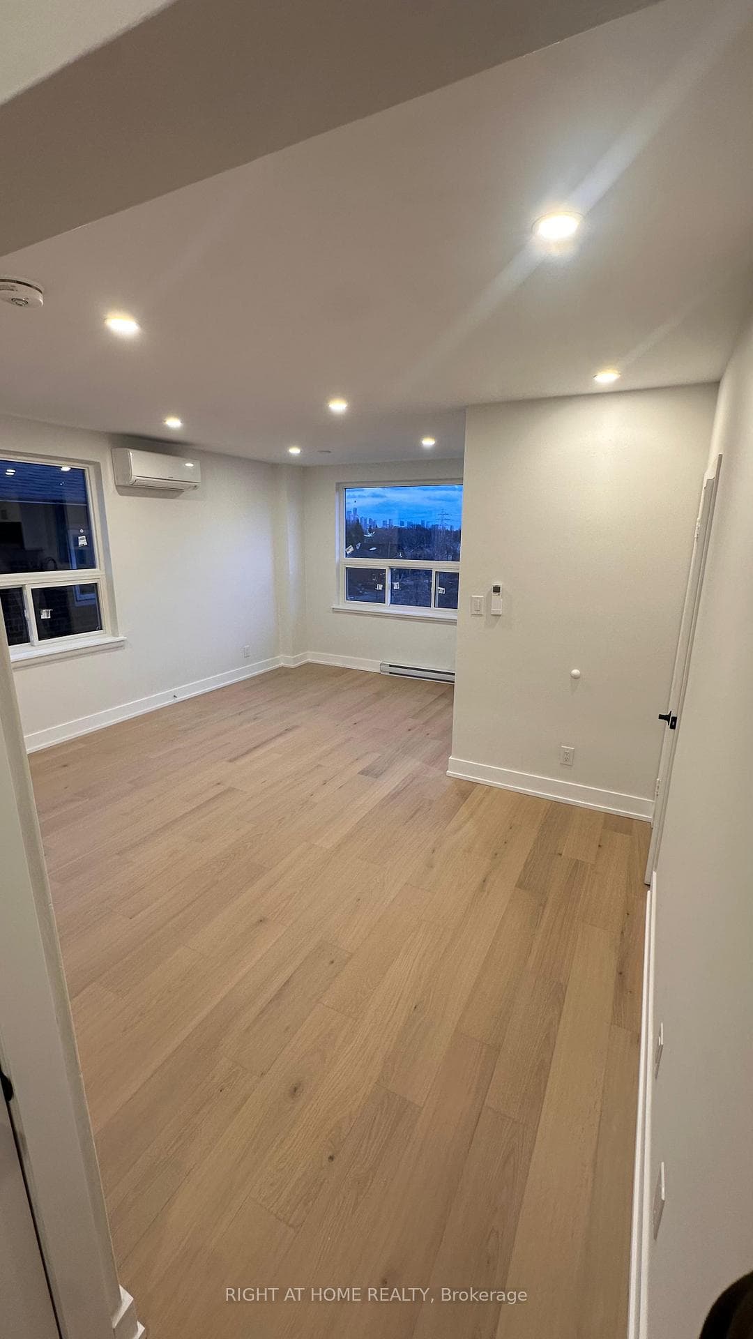 1357 Davenport Road Unit 202, Bloor West Village / Swansea, ON M6H 2H5 - Photo 1