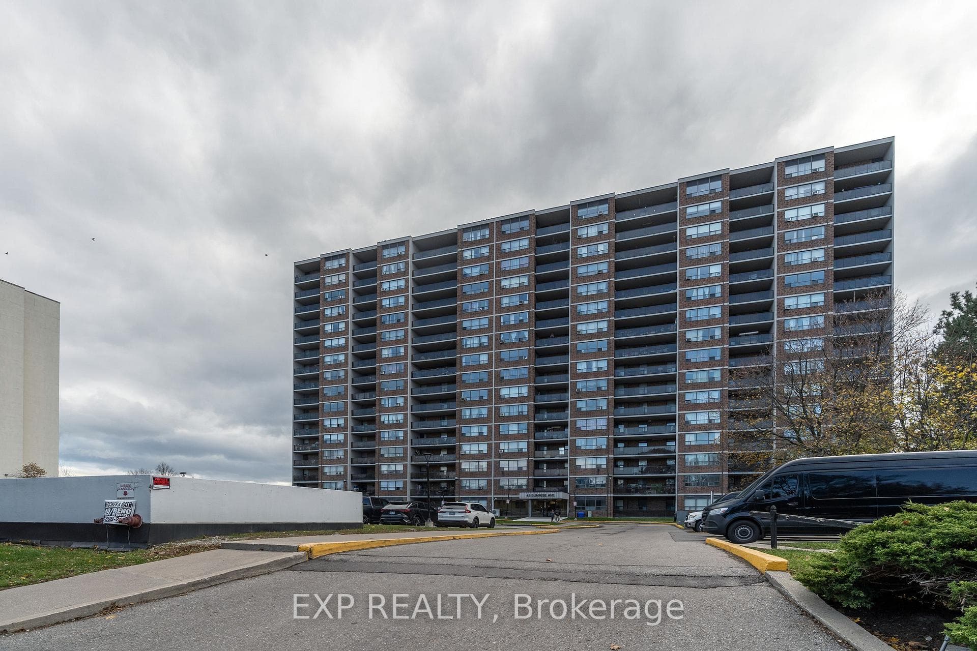 45 Sunrise Avenue Unit 714, Don Mills / Parkwoods / Victoria Village, ON M4A 2S3 - Photo 1