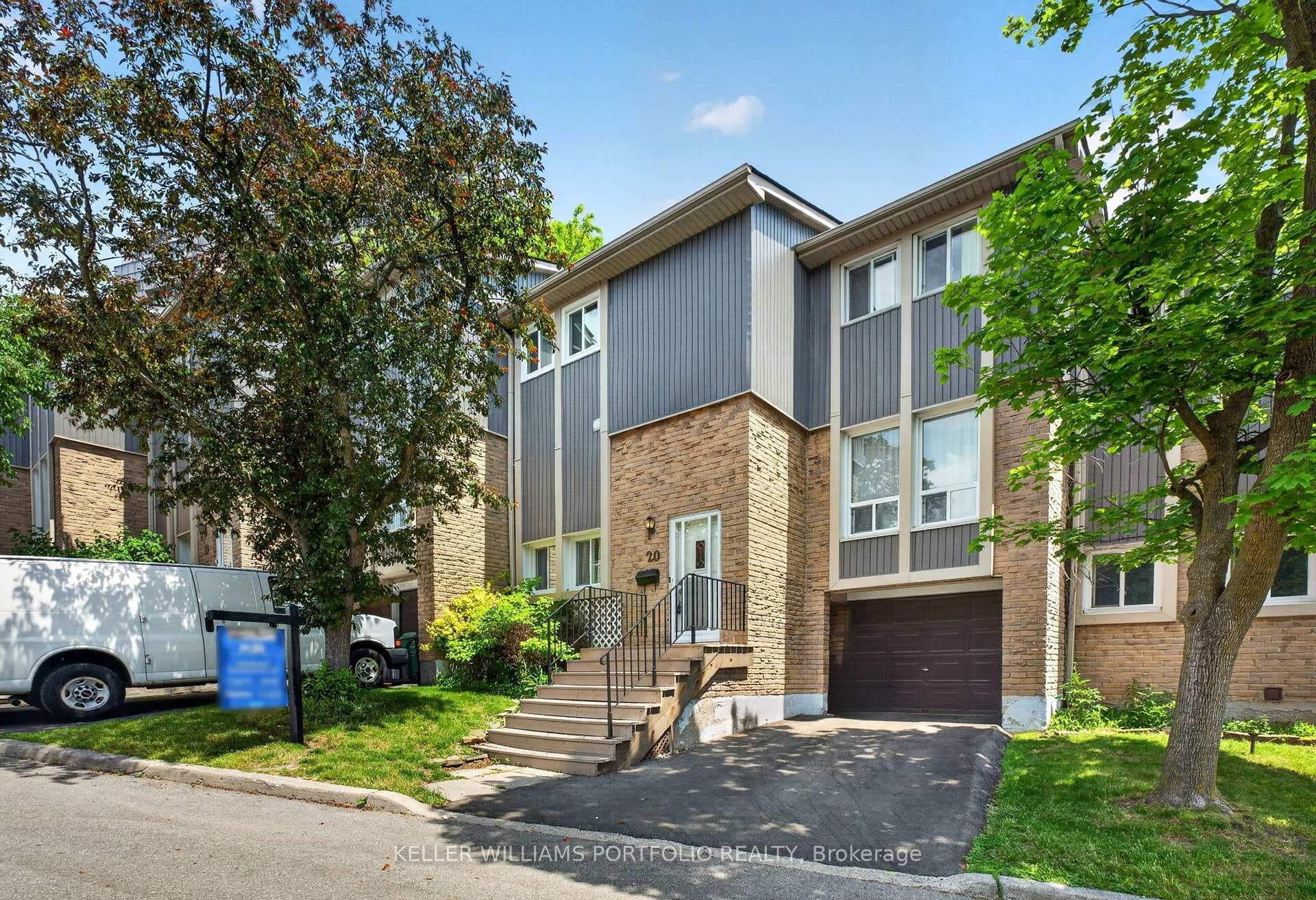 900 Dundas Street Unit 20, Mississauga, ON L5C 3B3 - Photo 1