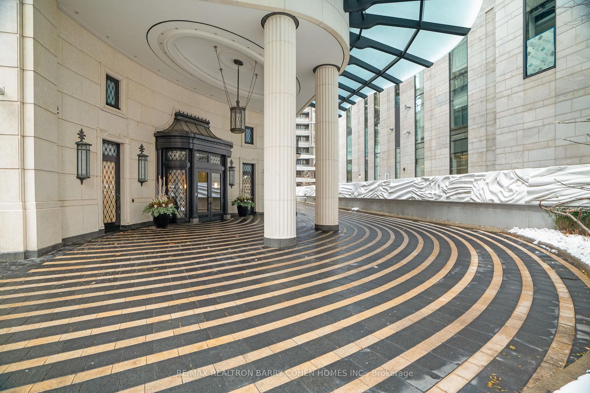 1 St Thomas Street Unit 1A, Downtown Toronto / Waterfront, ON M5S 3M5 - Photo 1