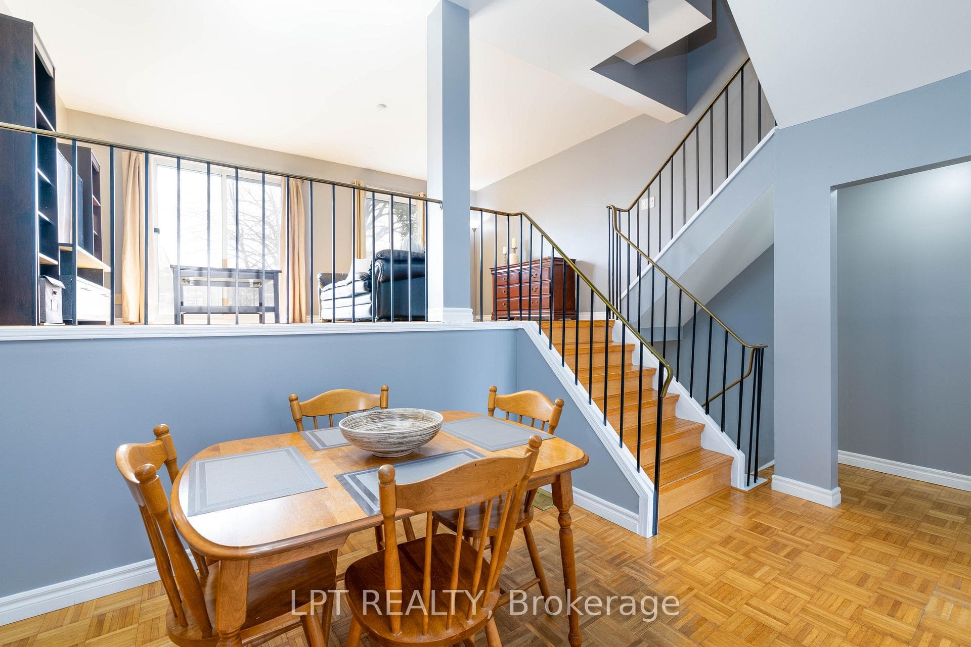 Welcome Home To 2315 Bromsgrove Road, Unit117!