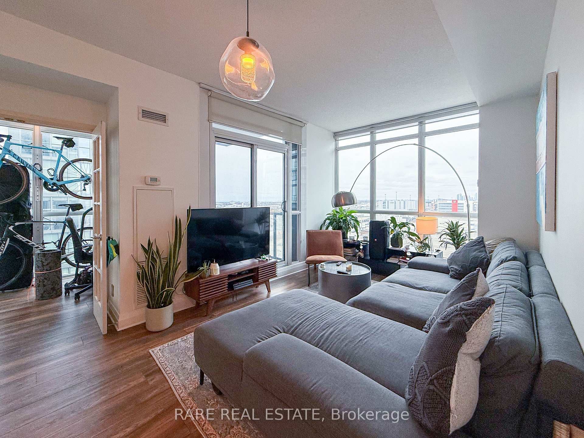 1185 The Queensway N/A Unit 804, Etobicoke (Islington / Rexdale), ON M8Z 0C6 - Photo 1