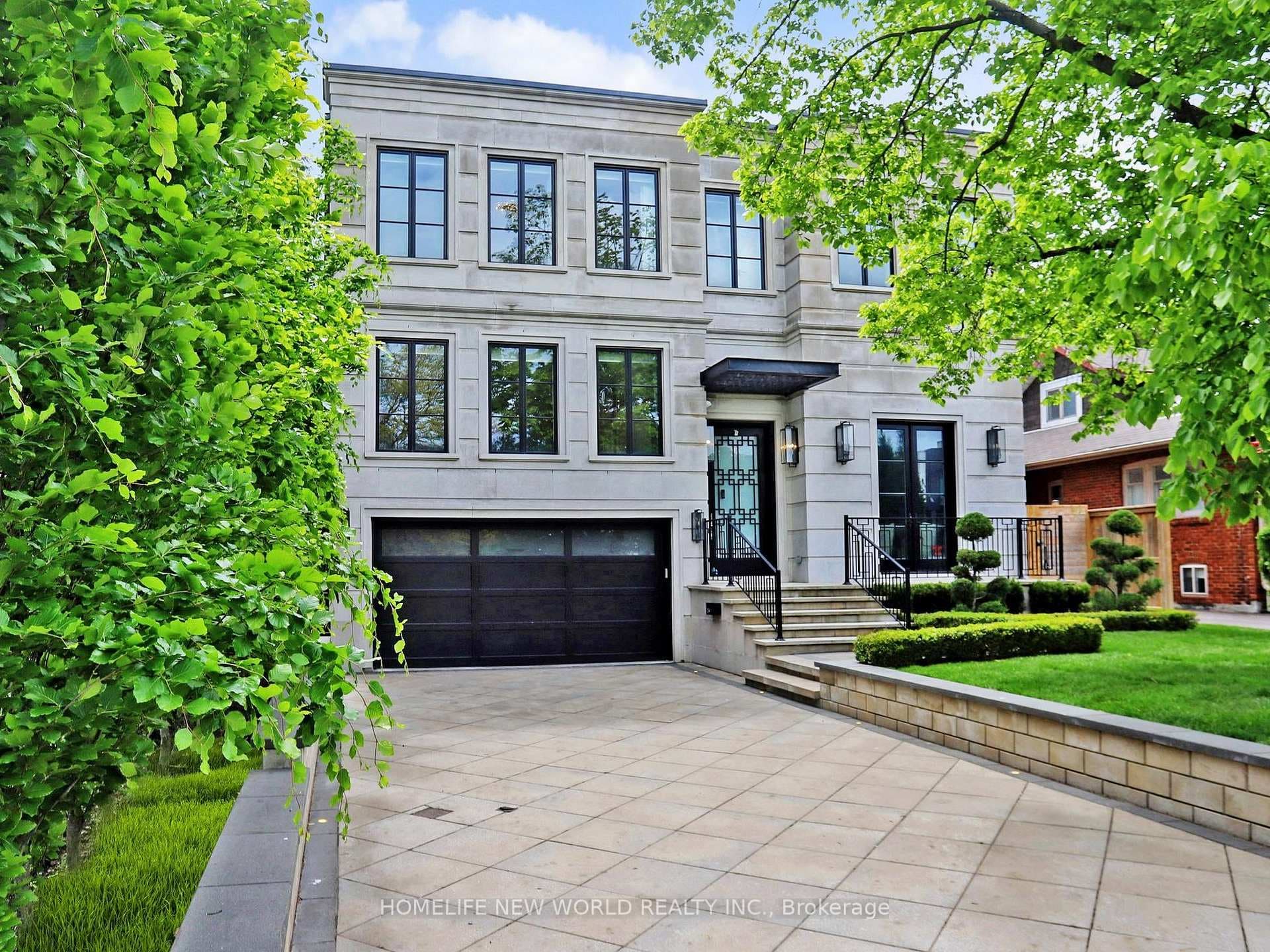 154 Yonge Boulevard, Lawrence Park / Bedford Park, ON M5M 3H4 - Photo 1