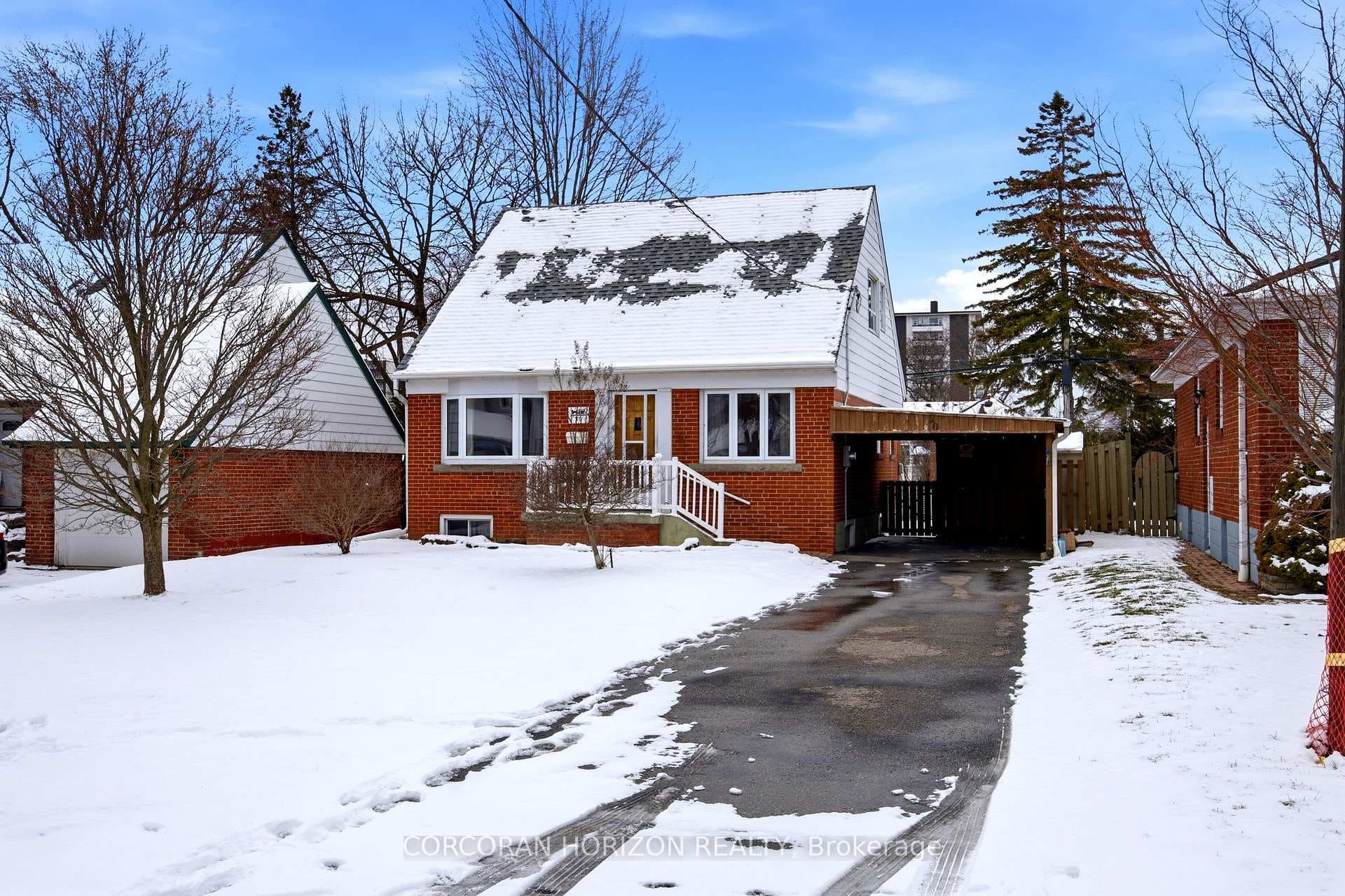 20 Robertsfield Crescent, Dorset Park / Kennedy Park, ON M1R 2X2 - Photo 1