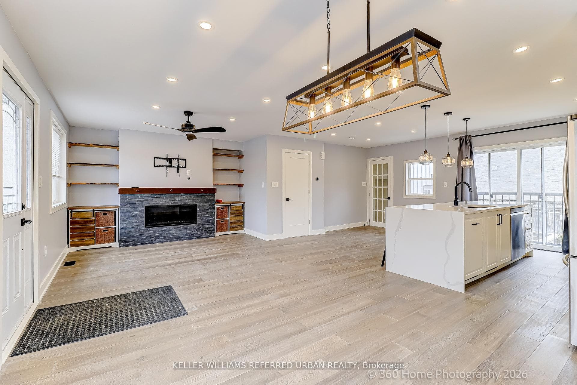 84 Foch Avenue Unit 1, Liberty Village / Parkdale / South Parkdale, ON M8W 3X6 - Photo 1