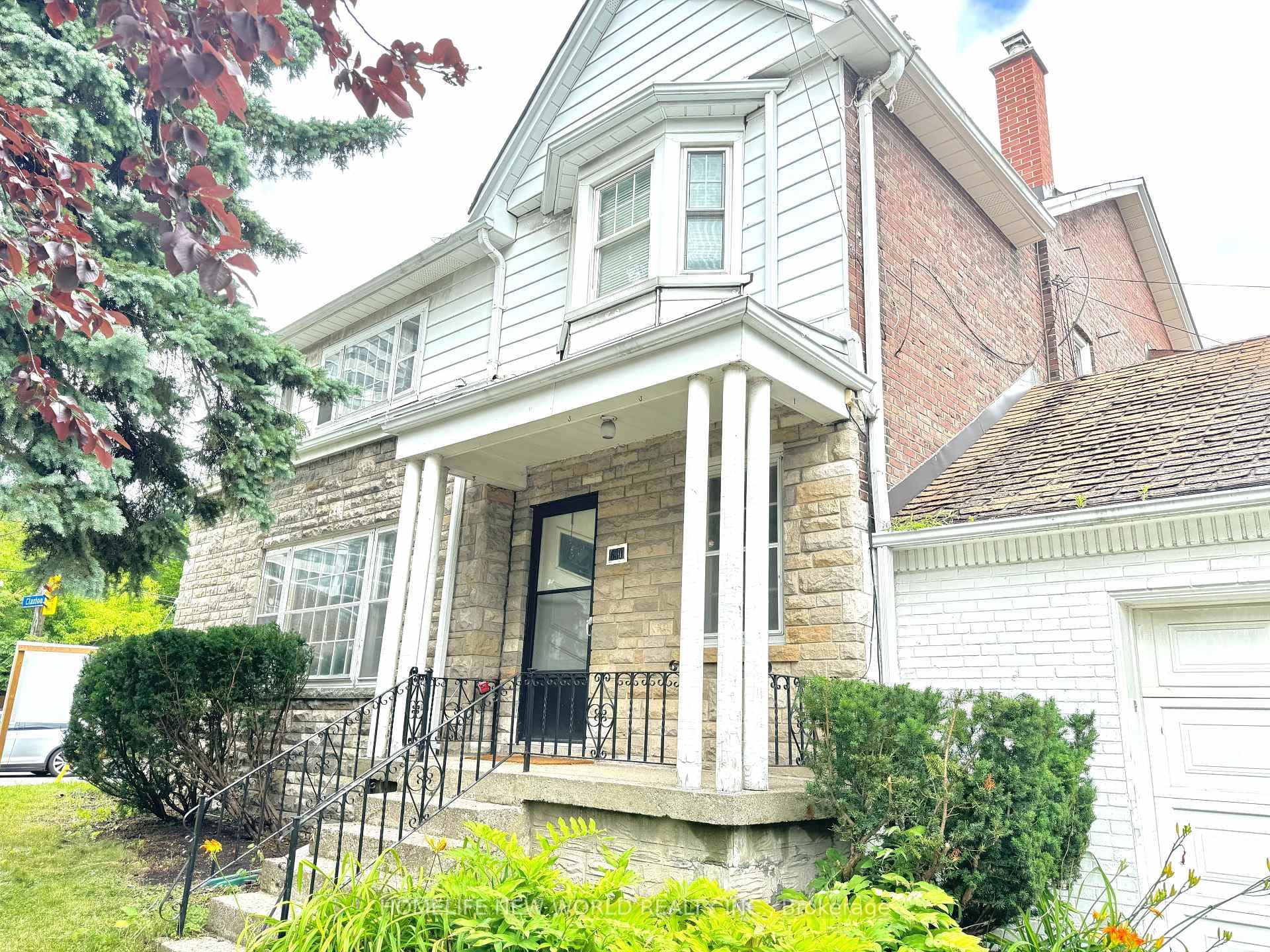 1563 Bathurst Street, Forest Hill / Deer Park, ON M5P 3H8 - Photo 1