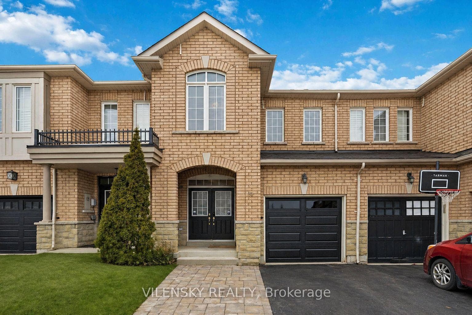19 Shelbourne Drive Unit Upper, Vaughan