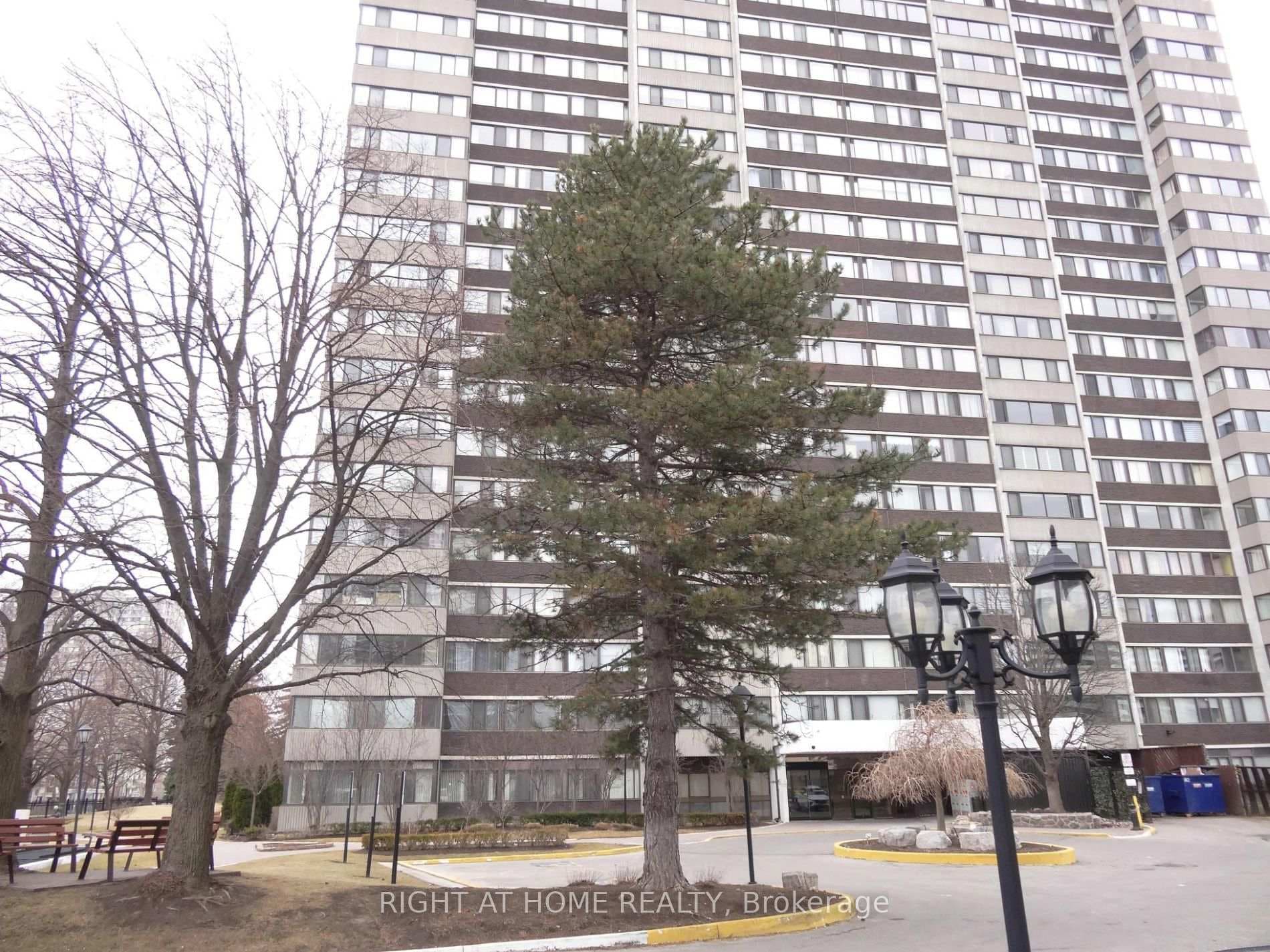 80 Antibes Drive Unit 704, Thornhill / Willowdale, ON M2R 3N5 - Photo 1