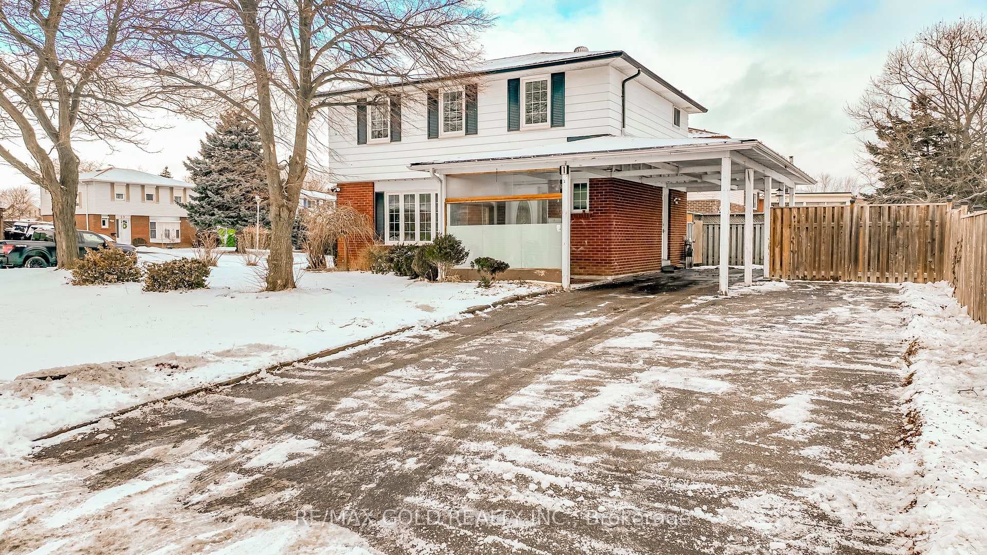 1 Elrose Road, Brampton, ON L6T 2C2 - Photo 1