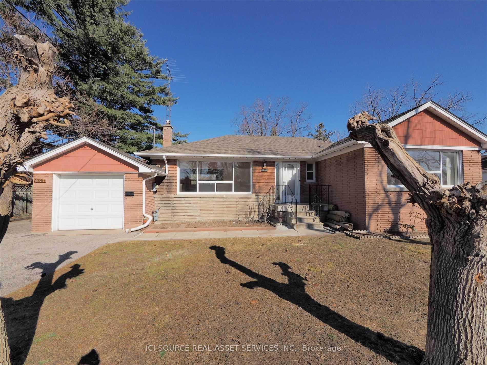 4380 Lawrence Avenue, Rouge / Port Union / Malvern, ON M1E 2T3 - Photo 1