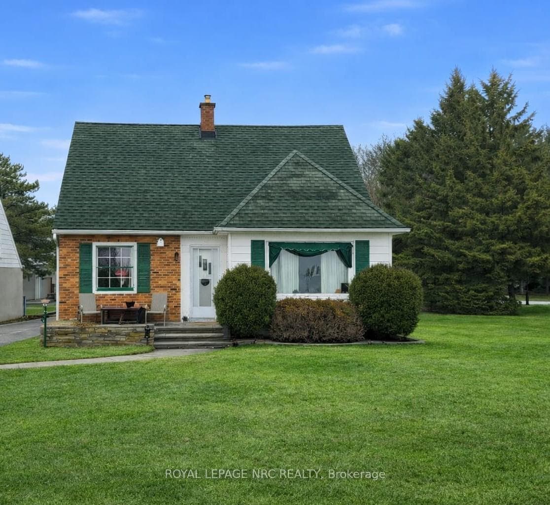 19 Lakeshore Road, Port Colborne, ON L3K 2S2 - Photo 1