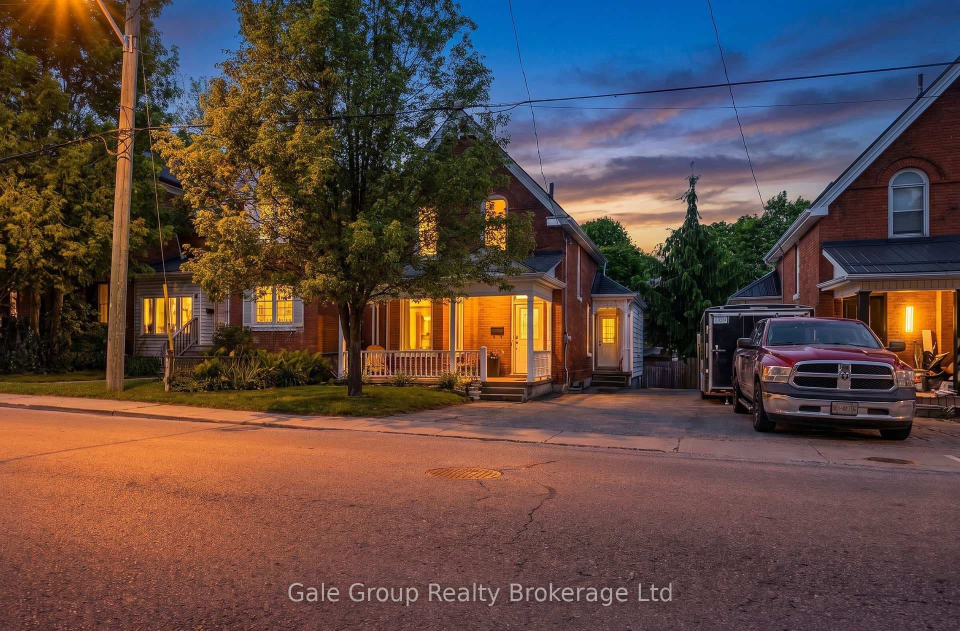 577 GEORGE Street, Woodstock, ON N4S 4J7 - Photo 1