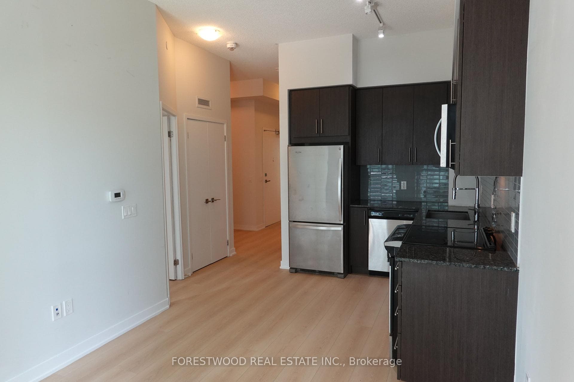 4055 Parkside Village Drive Unit 722, Mississauga, ON L5B 0K8 - Photo 1