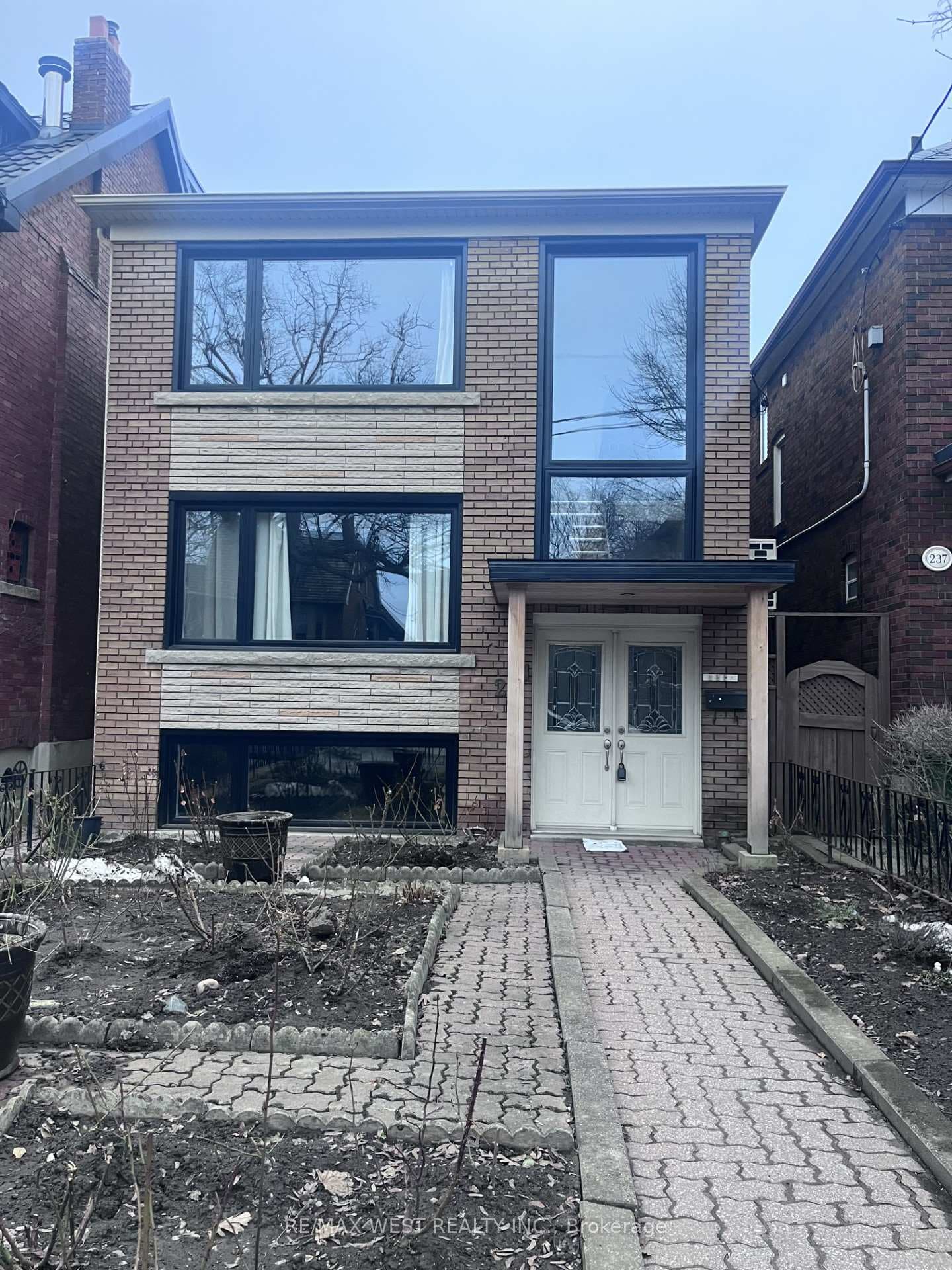 241 Wychwood Avenue Unit Main Floor, Forest Hill / Deer Park, ON M6C 2T5 - Photo 1
