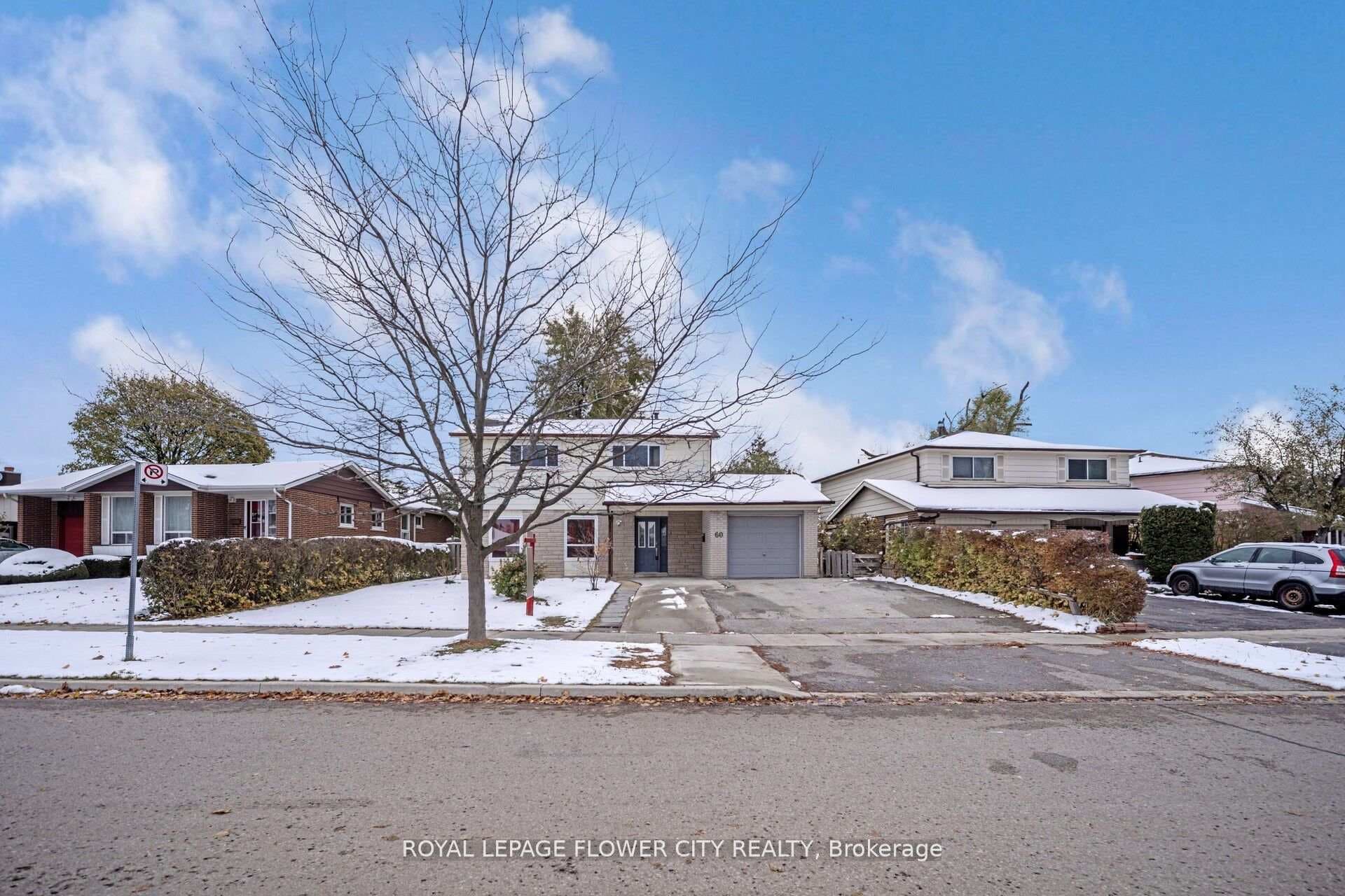 60 Lexington Avenue, Etobicoke (West Mall / Rexdale), ON M9V 2G8 - Photo 1