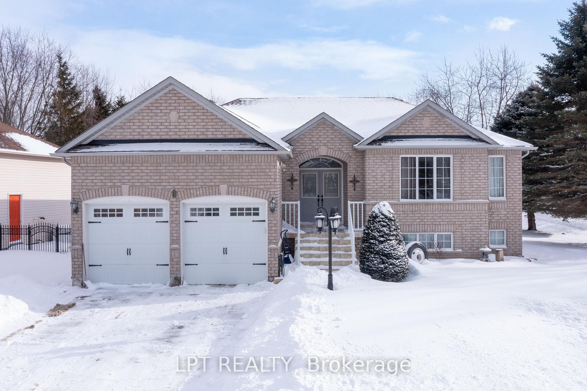 1 Bay Court, Wasaga Beach, ON L9Z 1P7 - Photo 1