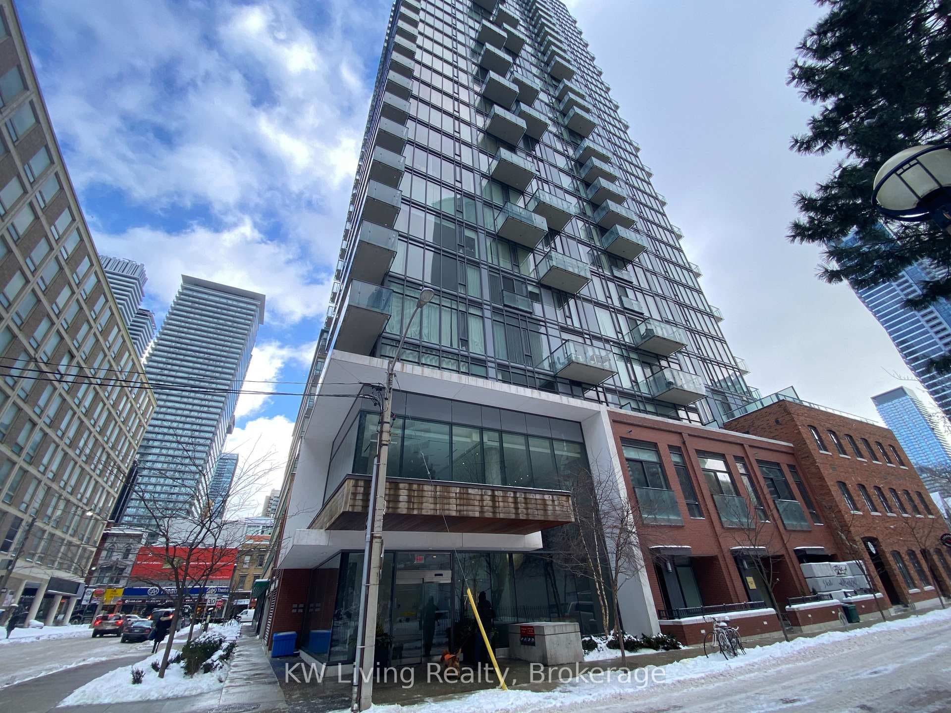 75 St Nicholas Street Unit 306, Toronto C01