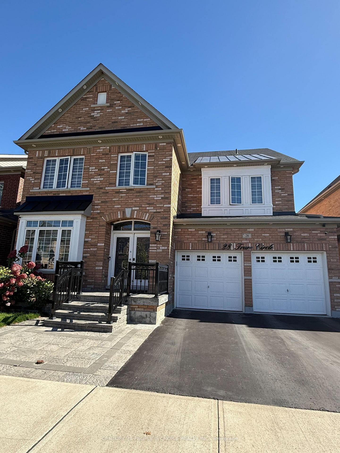28 Truro Circle, Brampton, ON L7A 4E5 - Photo 1