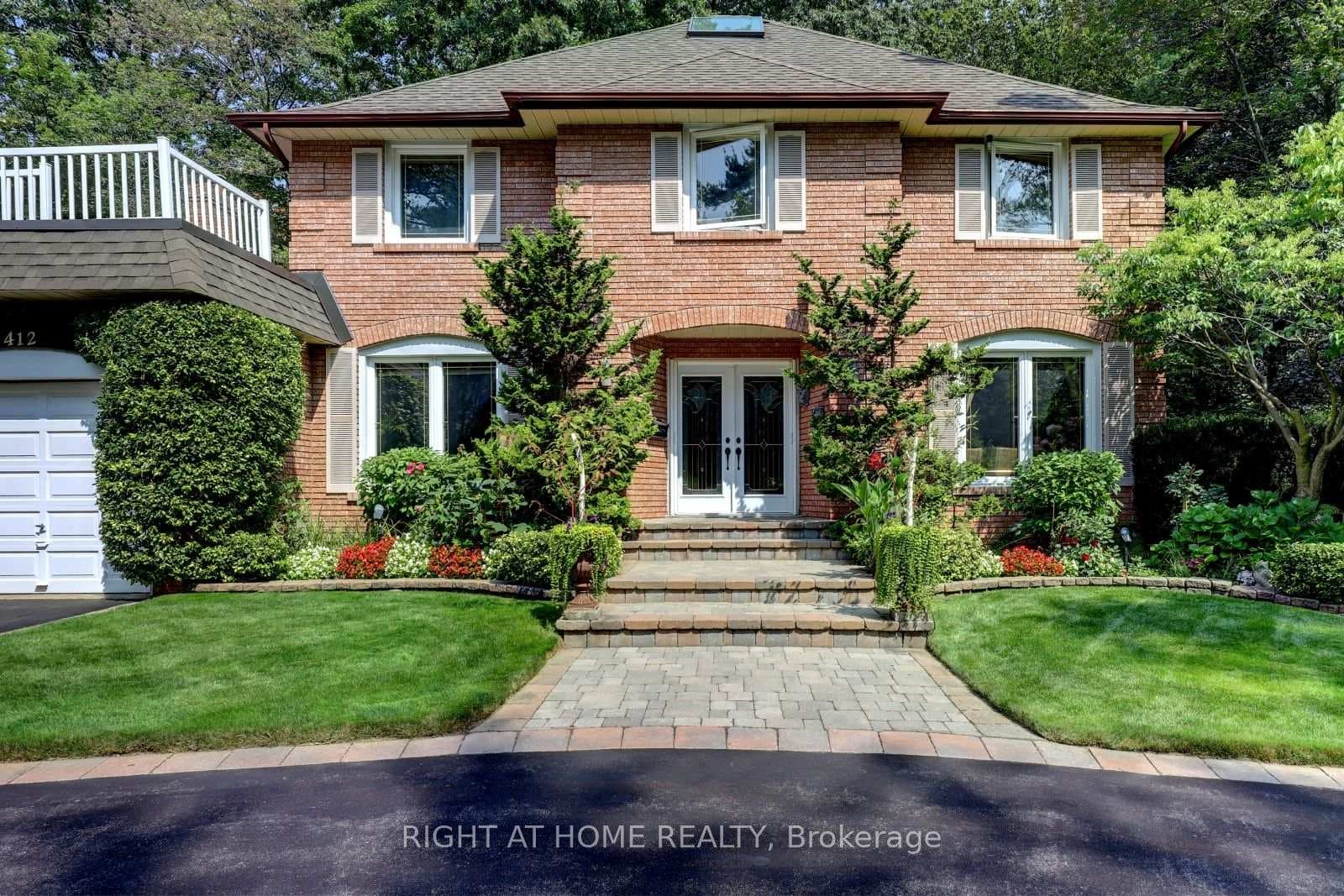 1412 Carmen Drive, Mississauga, ON L5G 3Z1 - Photo 1