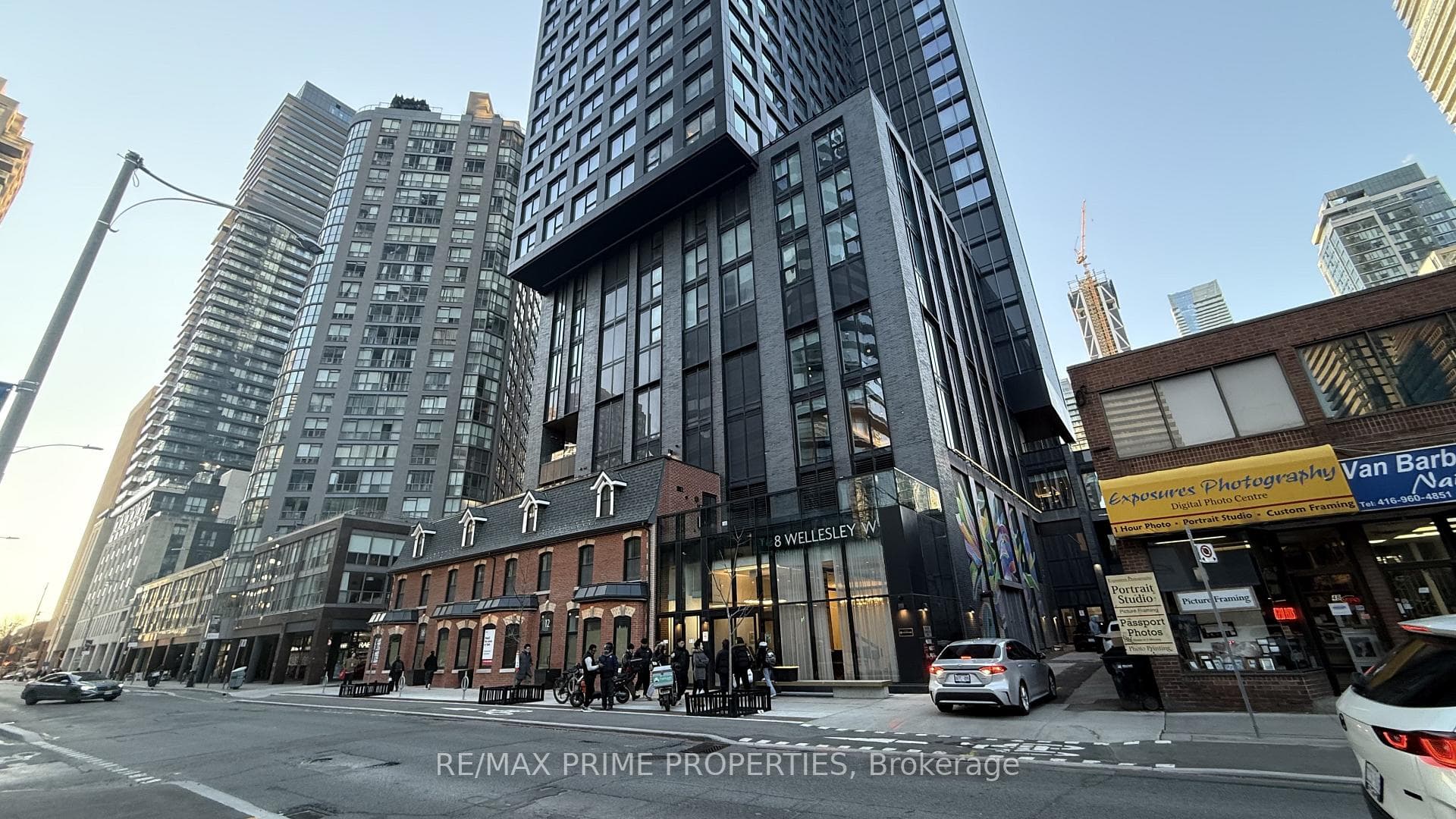 8 Wellesley Street Unit 2808, Downtown Toronto / Waterfront, ON M4Y 0J5 - Photo 1