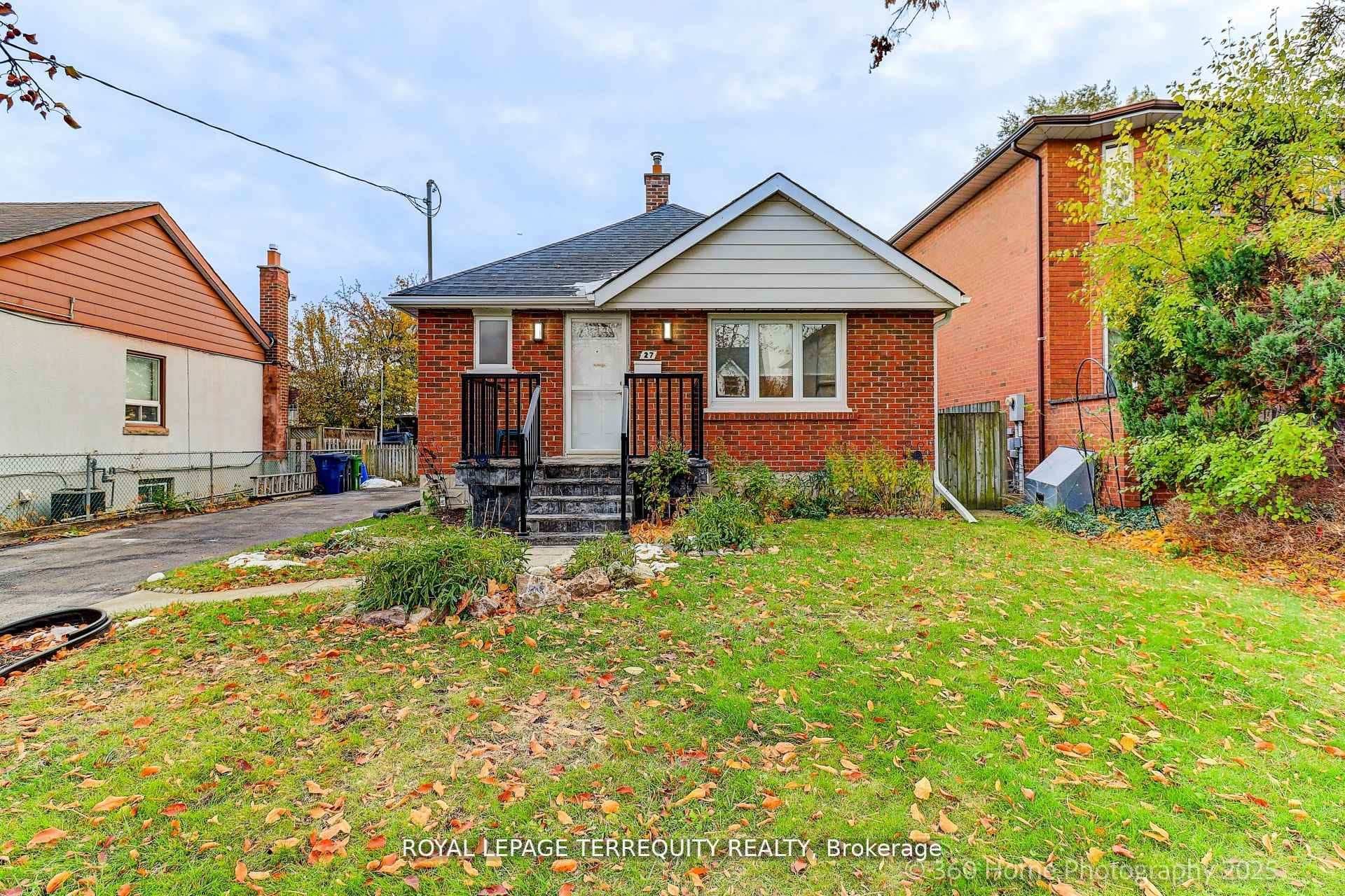 27 John Best Avenue, York / Weston, ON M9N 1C4 - Photo 1