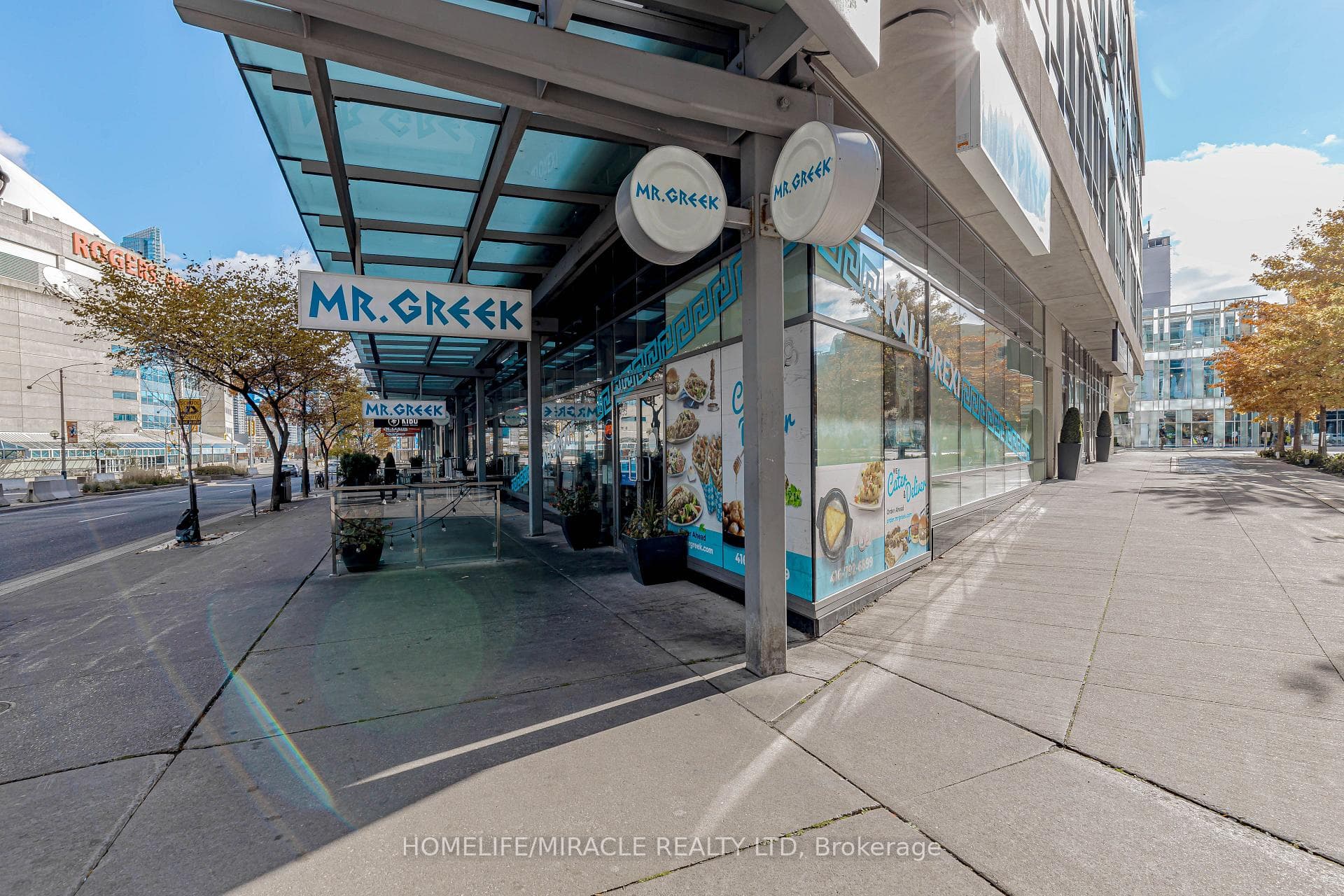 333 Bremner Boulevard, Downtown Toronto / Waterfront, ON M5V 3X9 - Photo 1