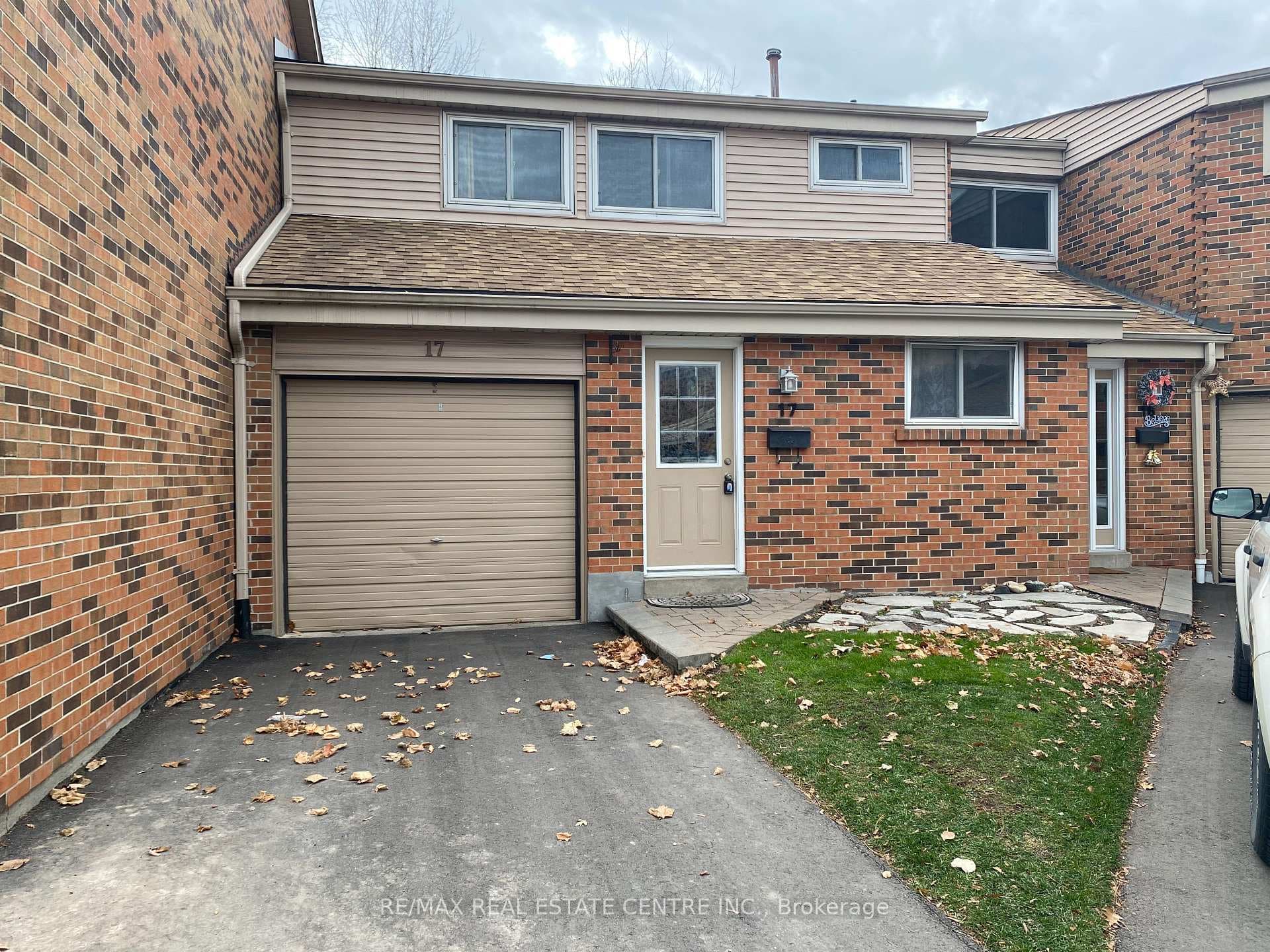 2755 Windwood Drive Unit 17, Mississauga, ON L5N 2C8 - Photo 1