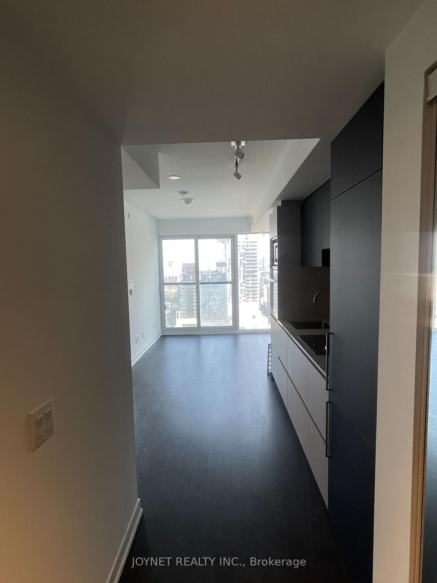 319 Jarvis Street Unit 2216, Toronto C08