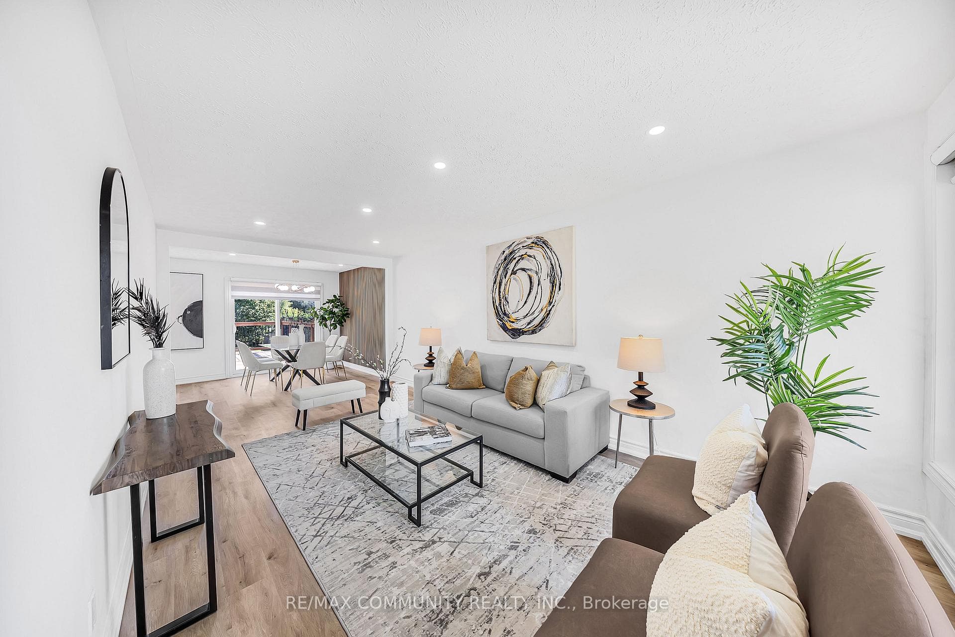 733 Lublin Avenue, Pickering, ON L1W 1Z1 - Photo 1