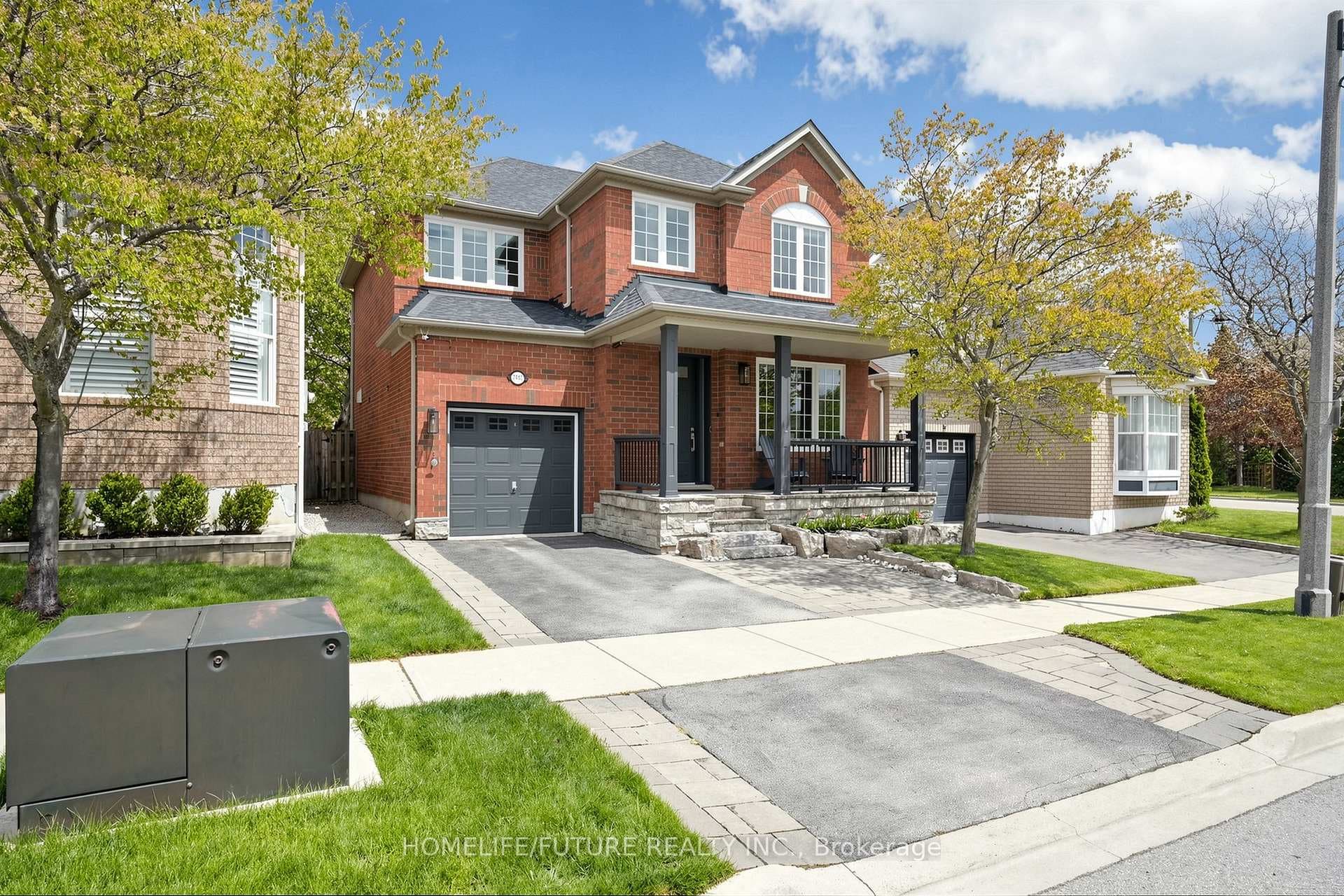 2440 Hollybrook Drive, Oakville
