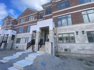40 Seine Lane, Richmond Hill