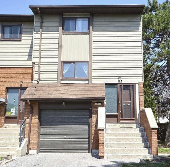 71 Carleton Place, Brampton, ON L6T 3Z4 - Photo 1