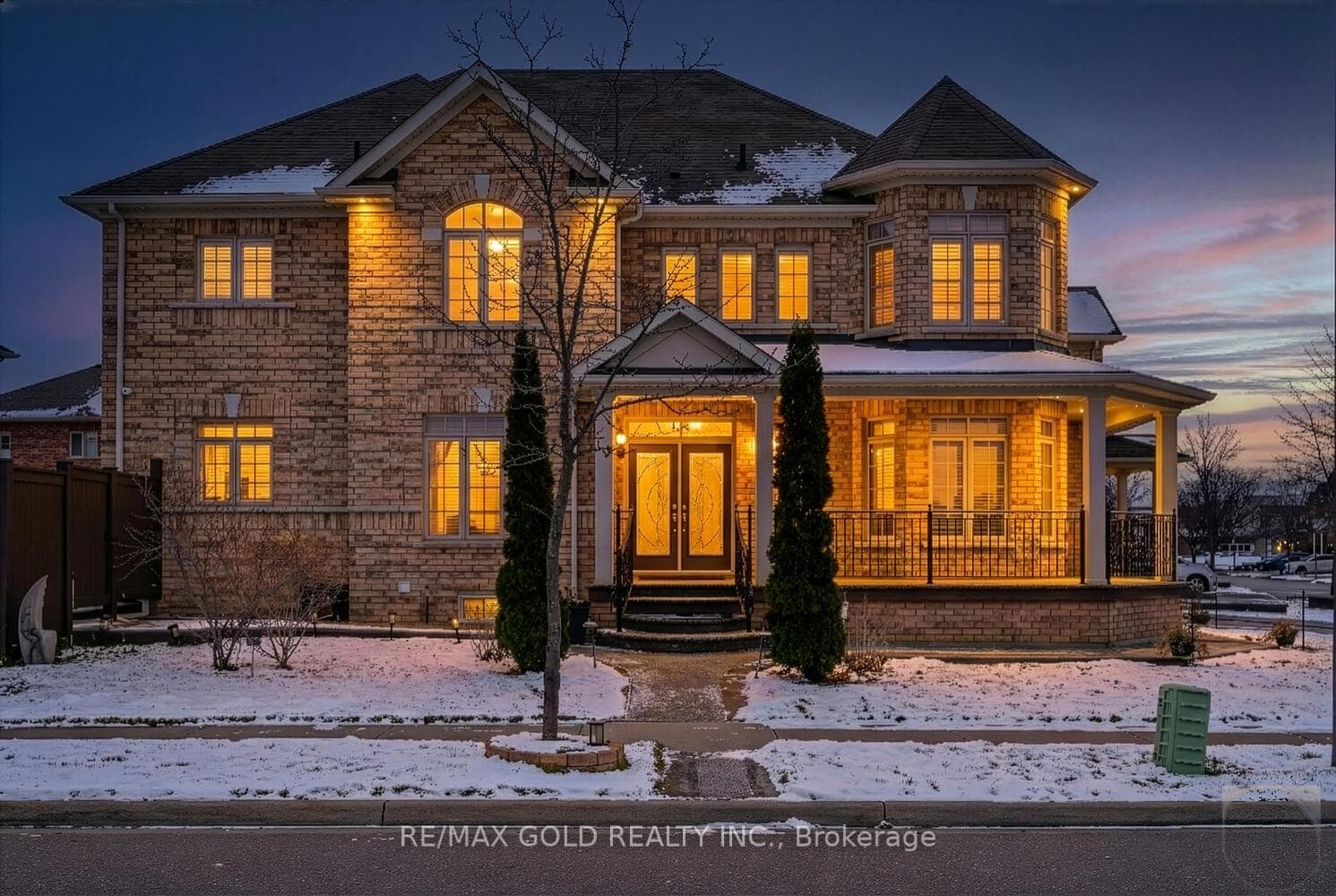 15 Vanwood Crescent, Brampton, ON L6P 2X4 - Photo 1