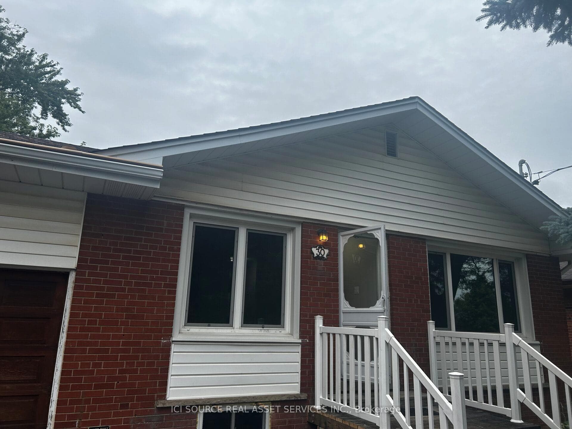 30 Swanhurst Boulevard Unit Lower, Mississauga, ON L5N 1B7 - Photo 1