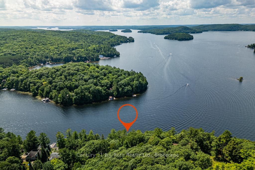 1033 Bayview Point Road, Lake of Bays