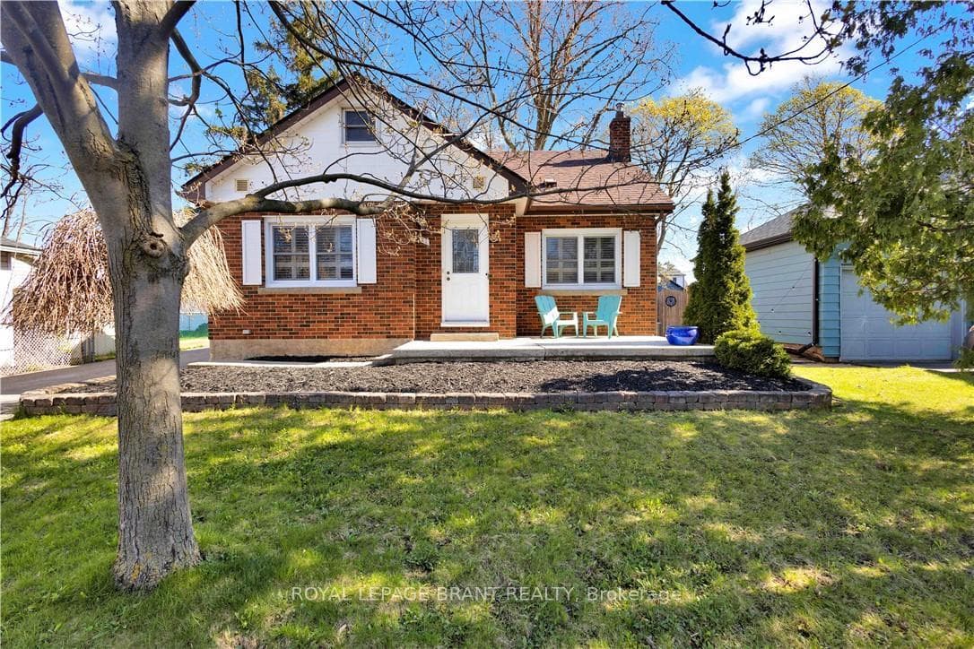 21 Sussex Avenue, Brantford